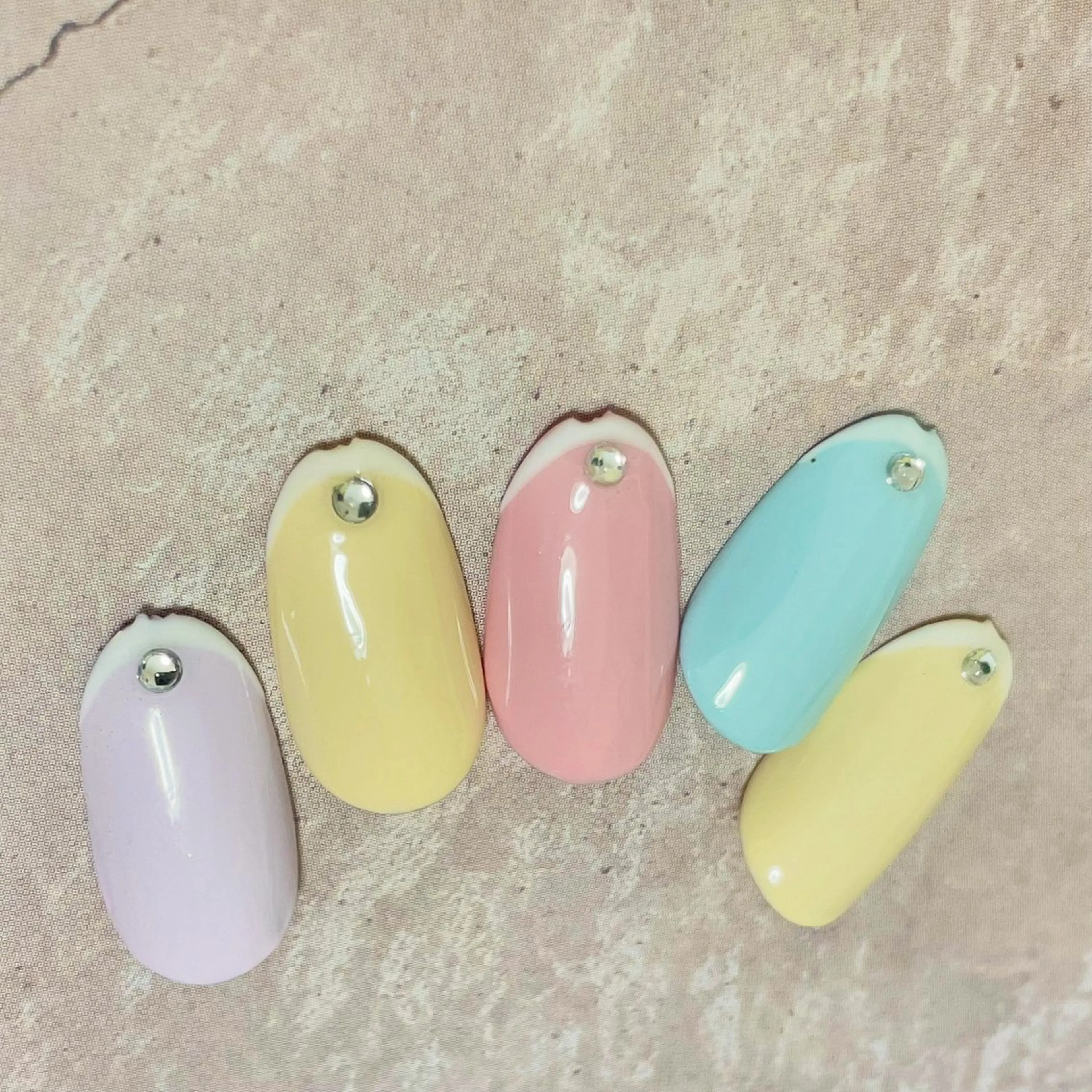 ネイル フレンチネイル ミディアムネイル パステルネイル Elm beauty salonのその他イメージ