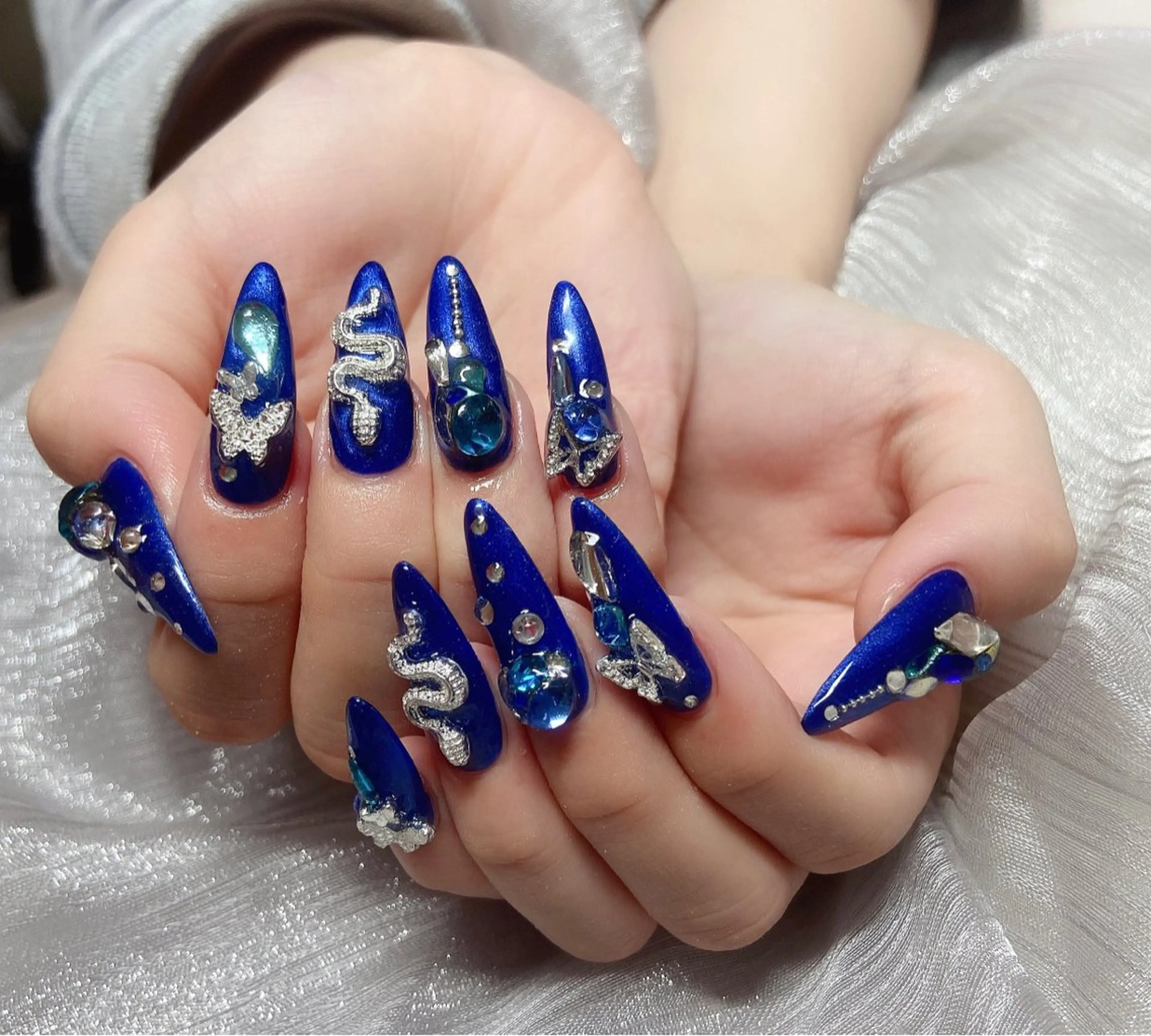 ネイル ハンドネイル ＆ME アンドミーのネイルデザイン