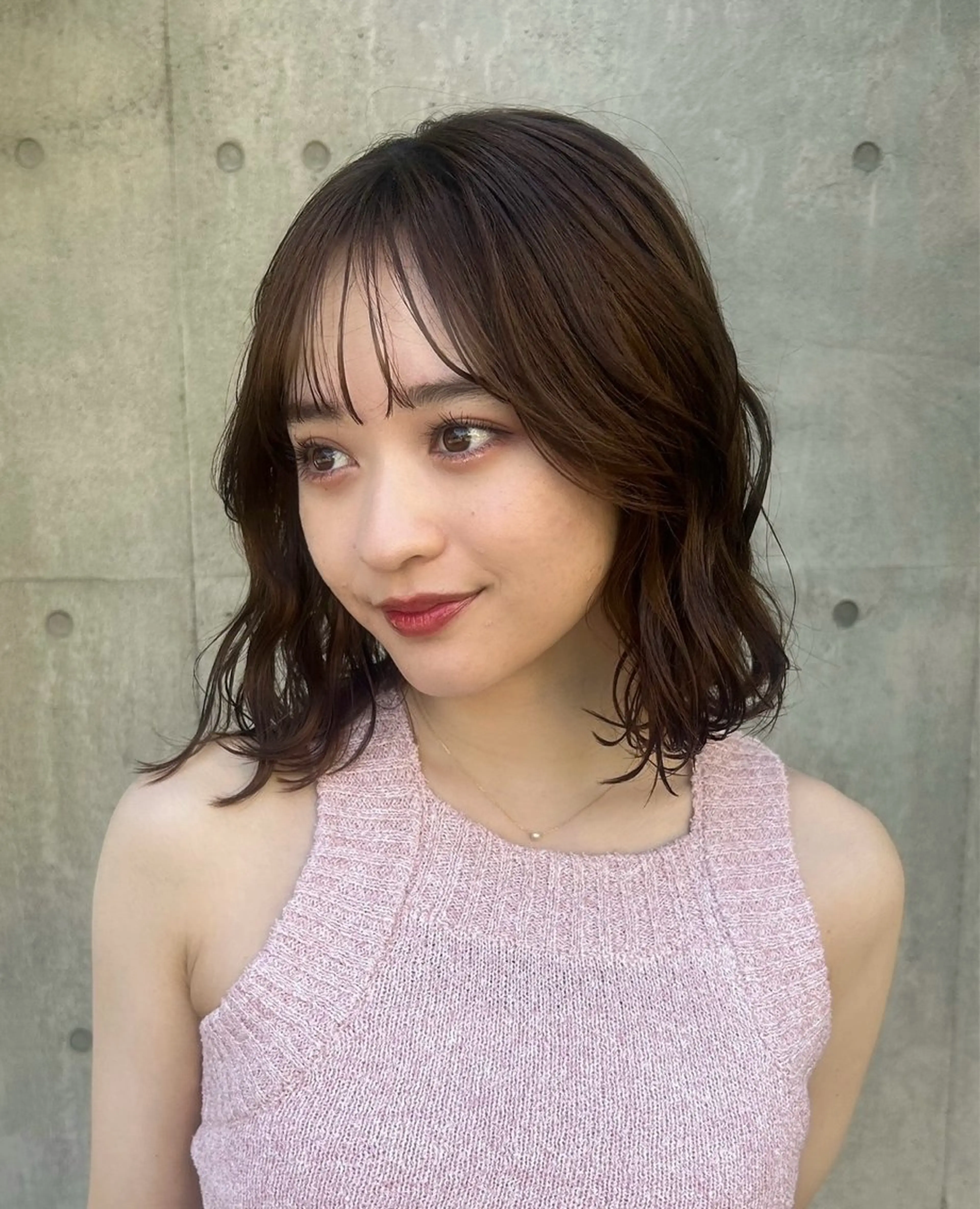 ミディアム パーマ レイヤー/ボブ/透明 感カラー/佐藤奈由のヘアスタイル