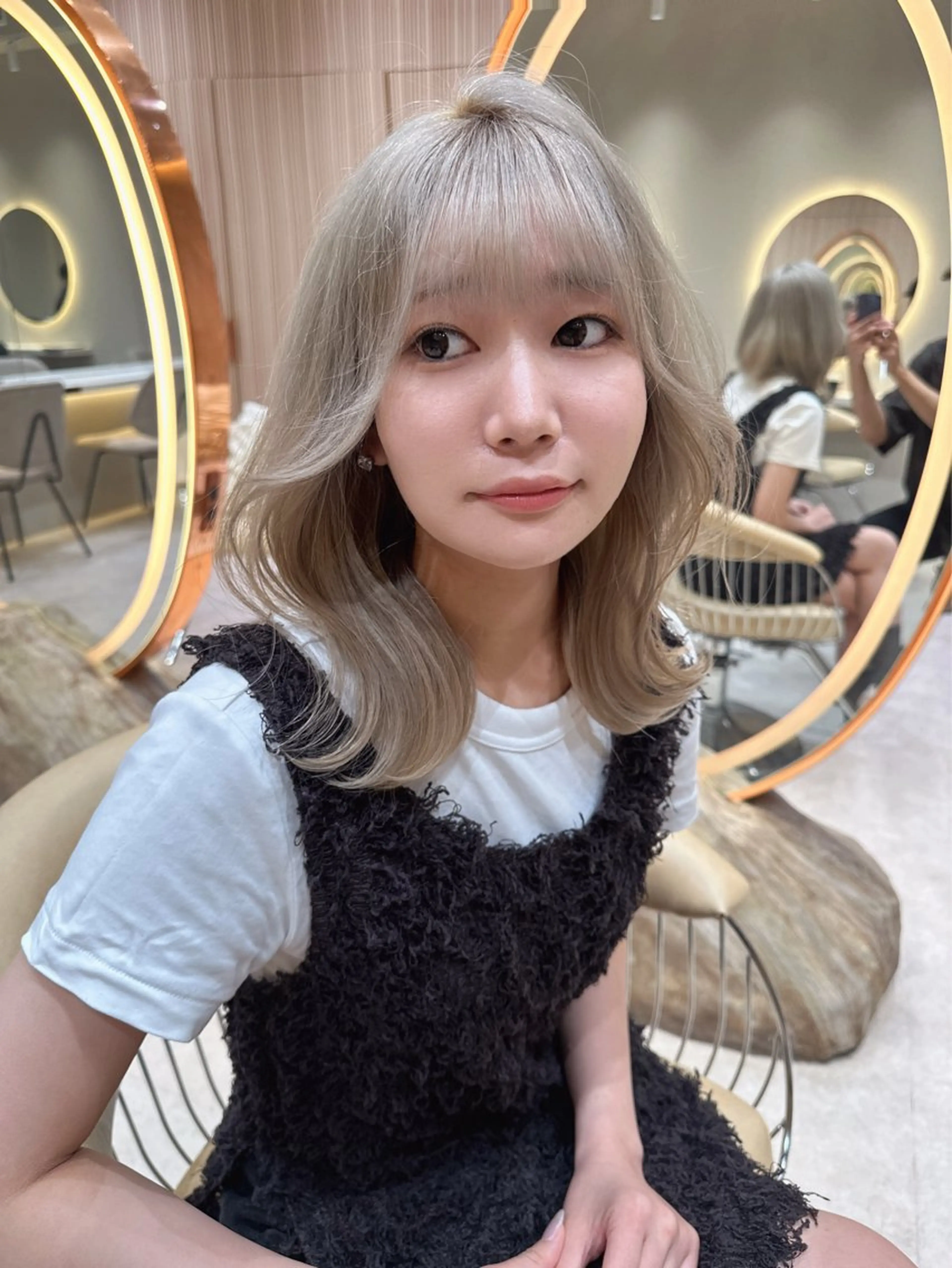 ミディアム カラー カット ヘアカラー トリートメント 縮毛矯正✨🫧 レイヤー川村利幸のヘアスタイル