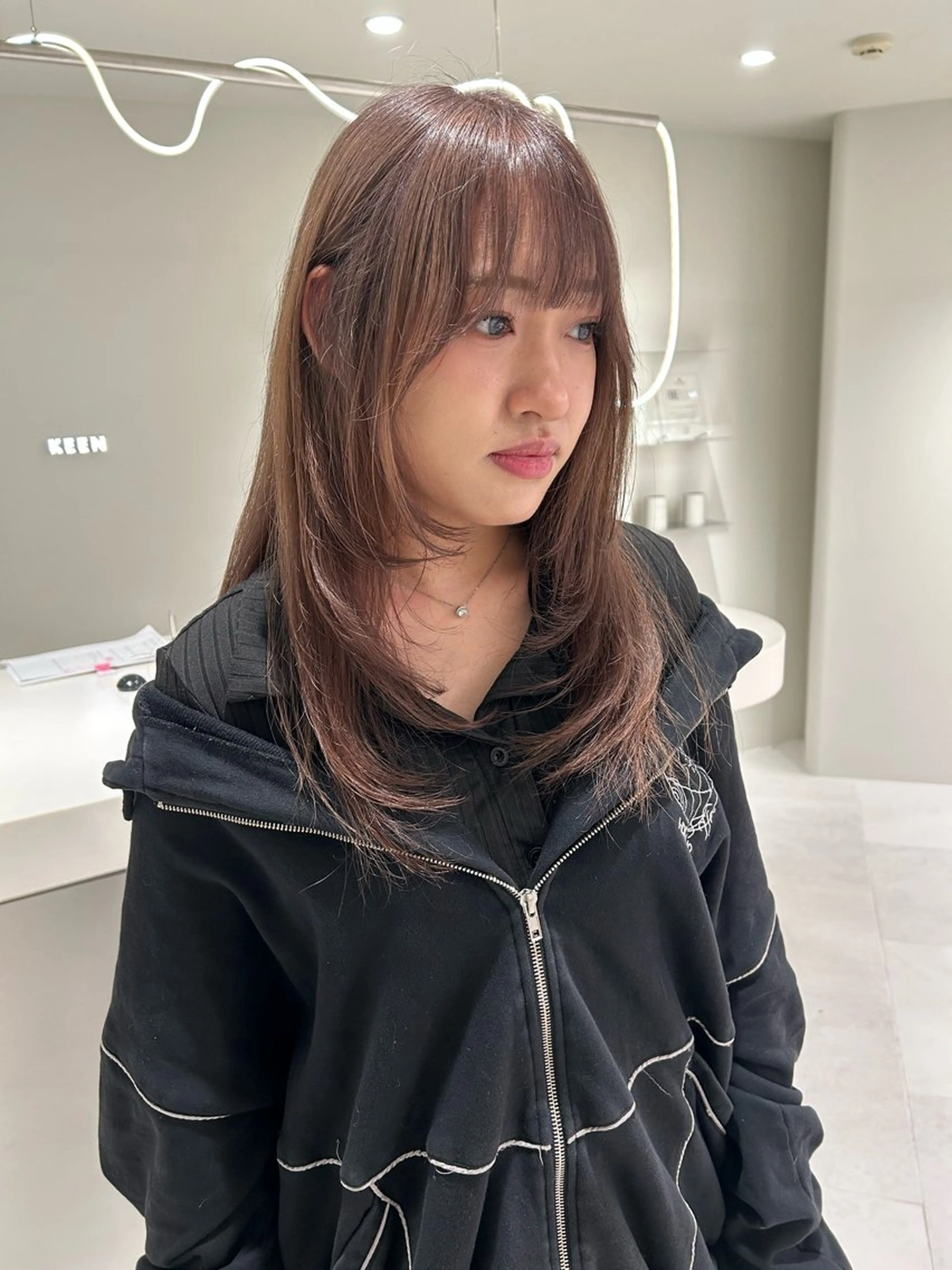 ロング カラー ベージュカラー ブリーチ レイヤーカット カット ヘアカラー 海外レイヤー /NAGISAのヘアスタイル