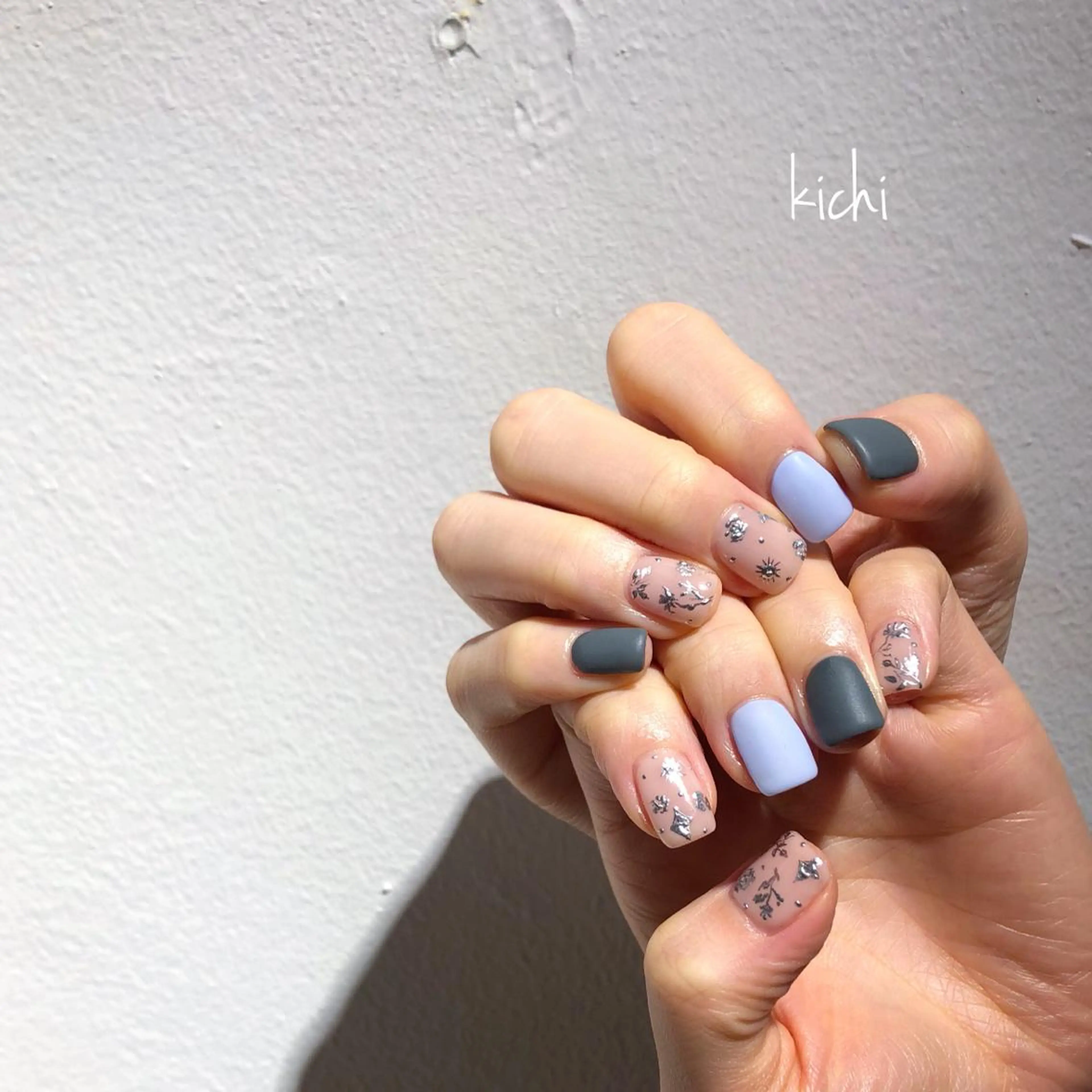 ネイル kichi･: *のネイルデザイン