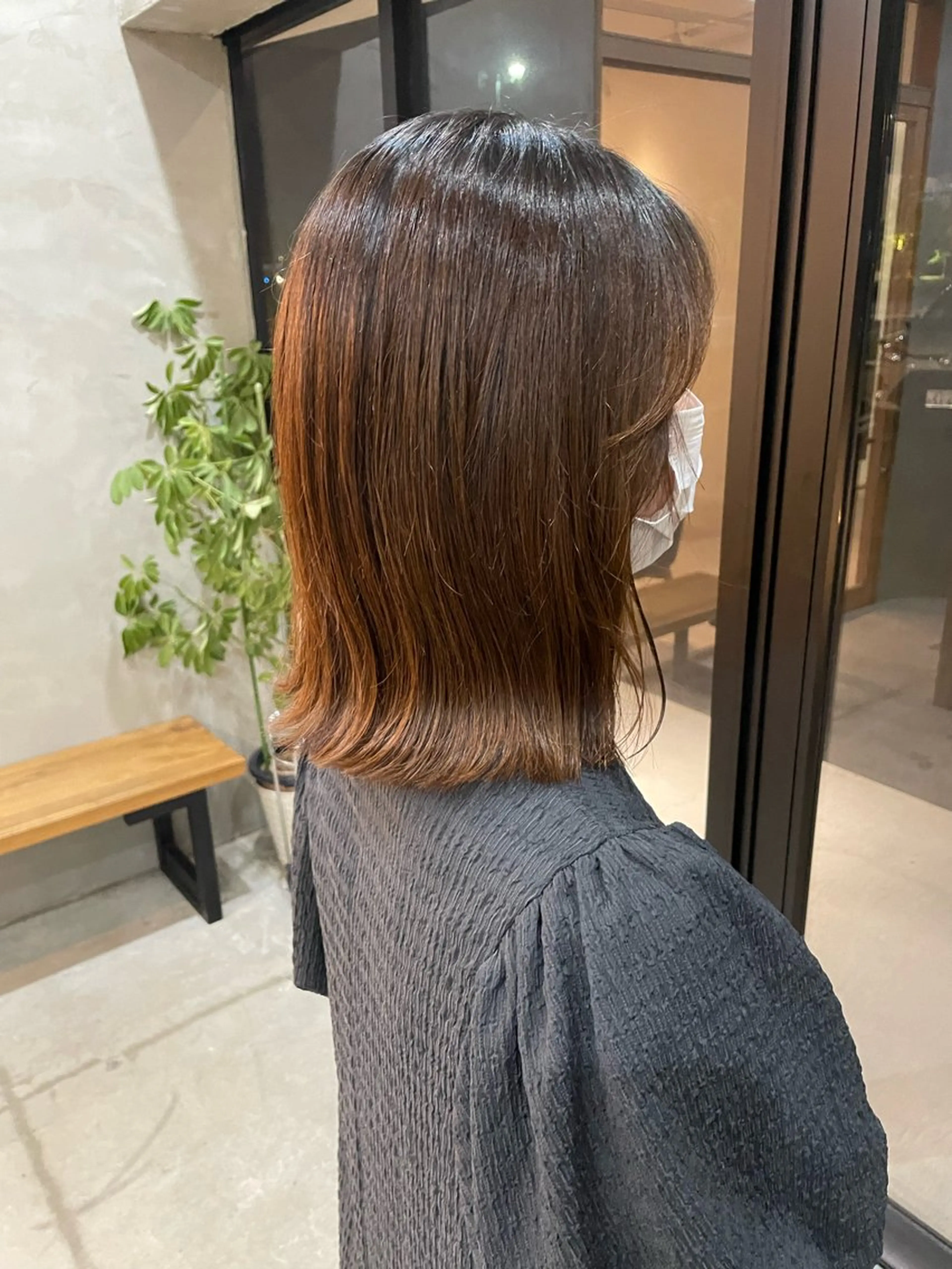 ミディアム ボブ 外ハネヘア la fith hinaのヘアスタイル