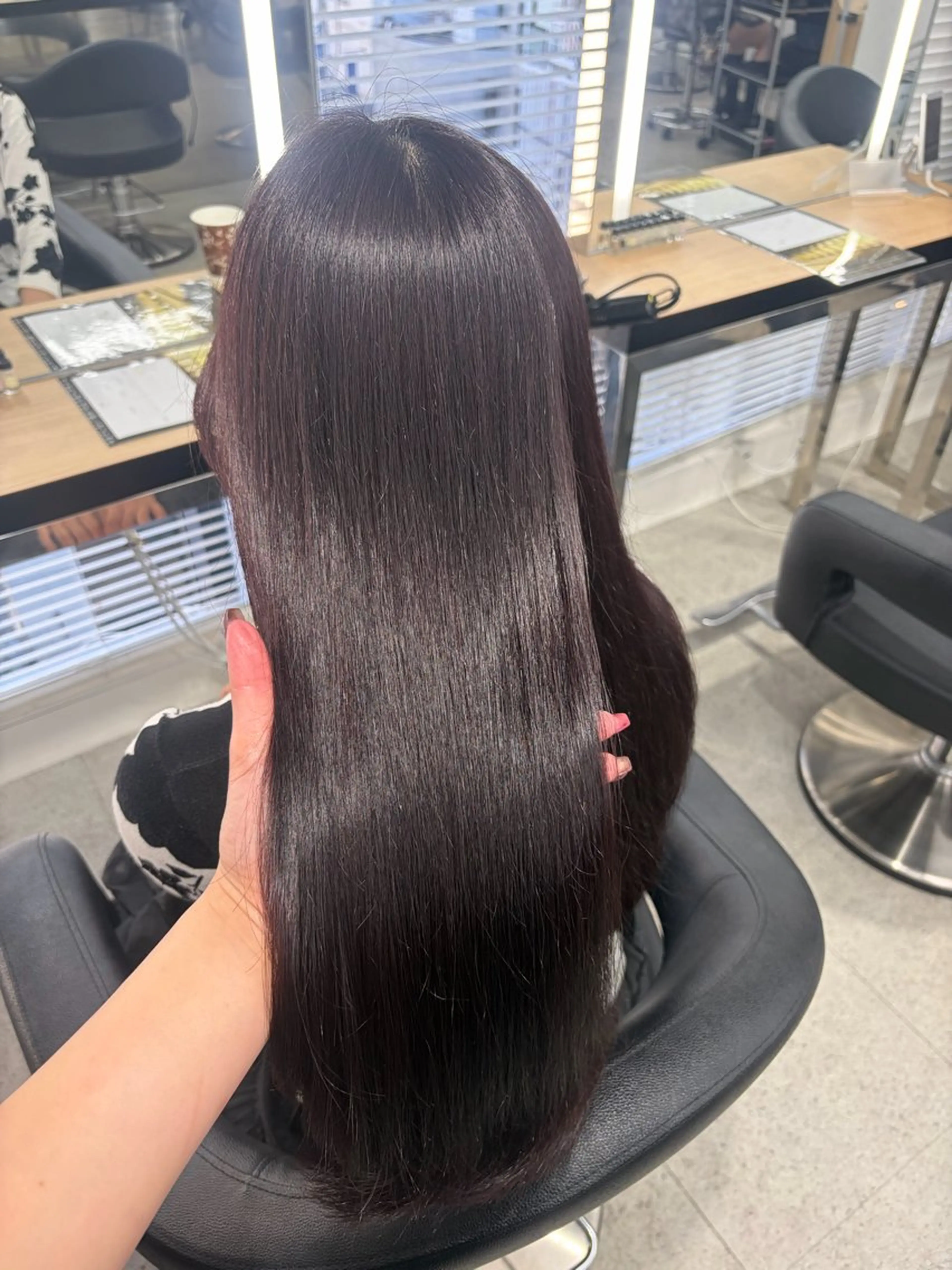 ロング カラー ブリーチ 髪質改善 トリートメント ヘアカラー 💗愛され暖色💗 ピンク/レッド💗のヘアスタイル