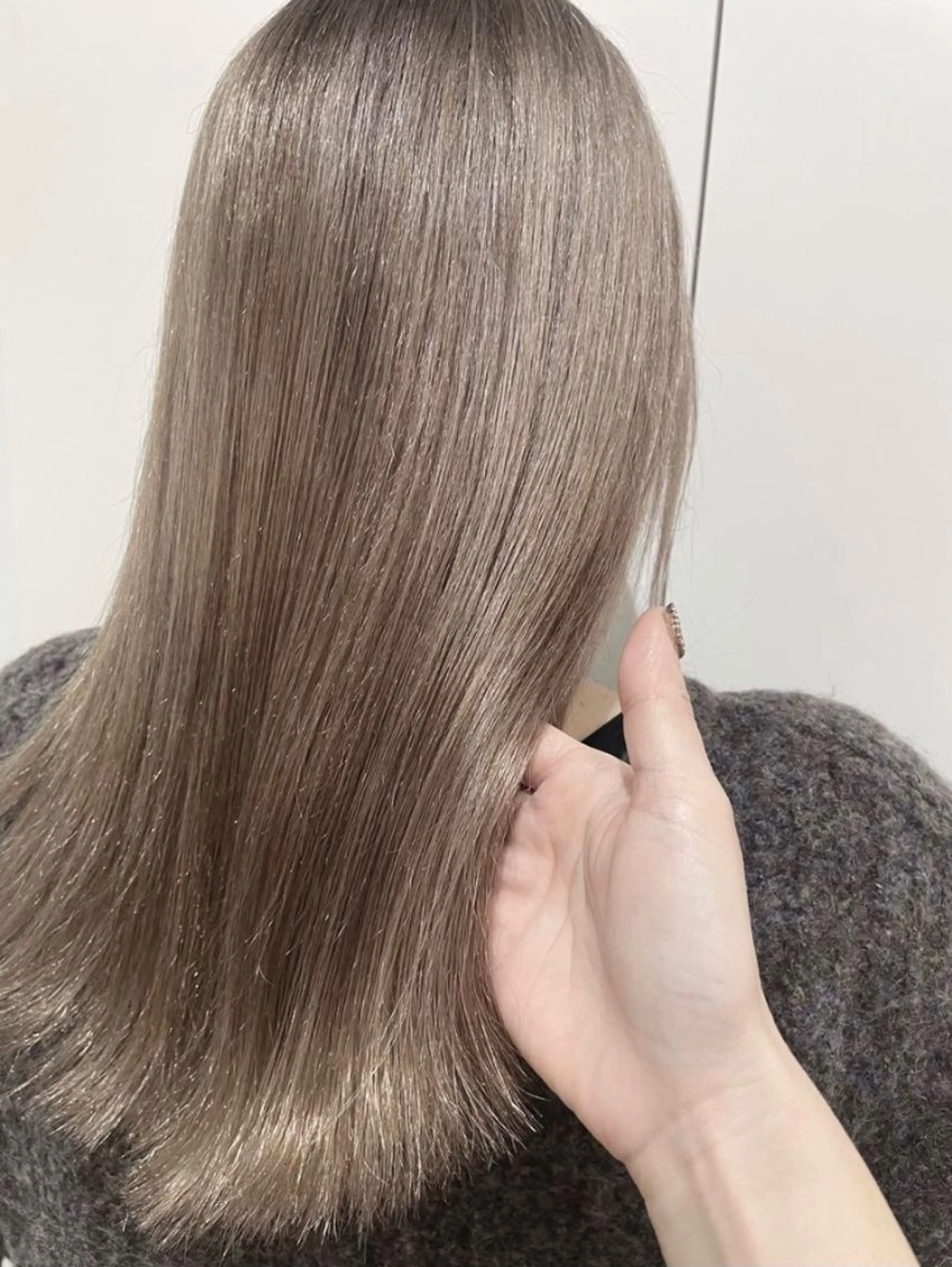ロング カラー パーマ ヘアアレンジ メンズ キッズ ハーフアップ 子どものヘアアレンジ メンズバレイヤージュ メンズブリーチ メンズハイライト カット ヘアカラー 縮毛矯正 ヘッドスパ ヘアセット 【kotona】GrandStorysalon所属・kotona 🤍miuraのヘアスタイル