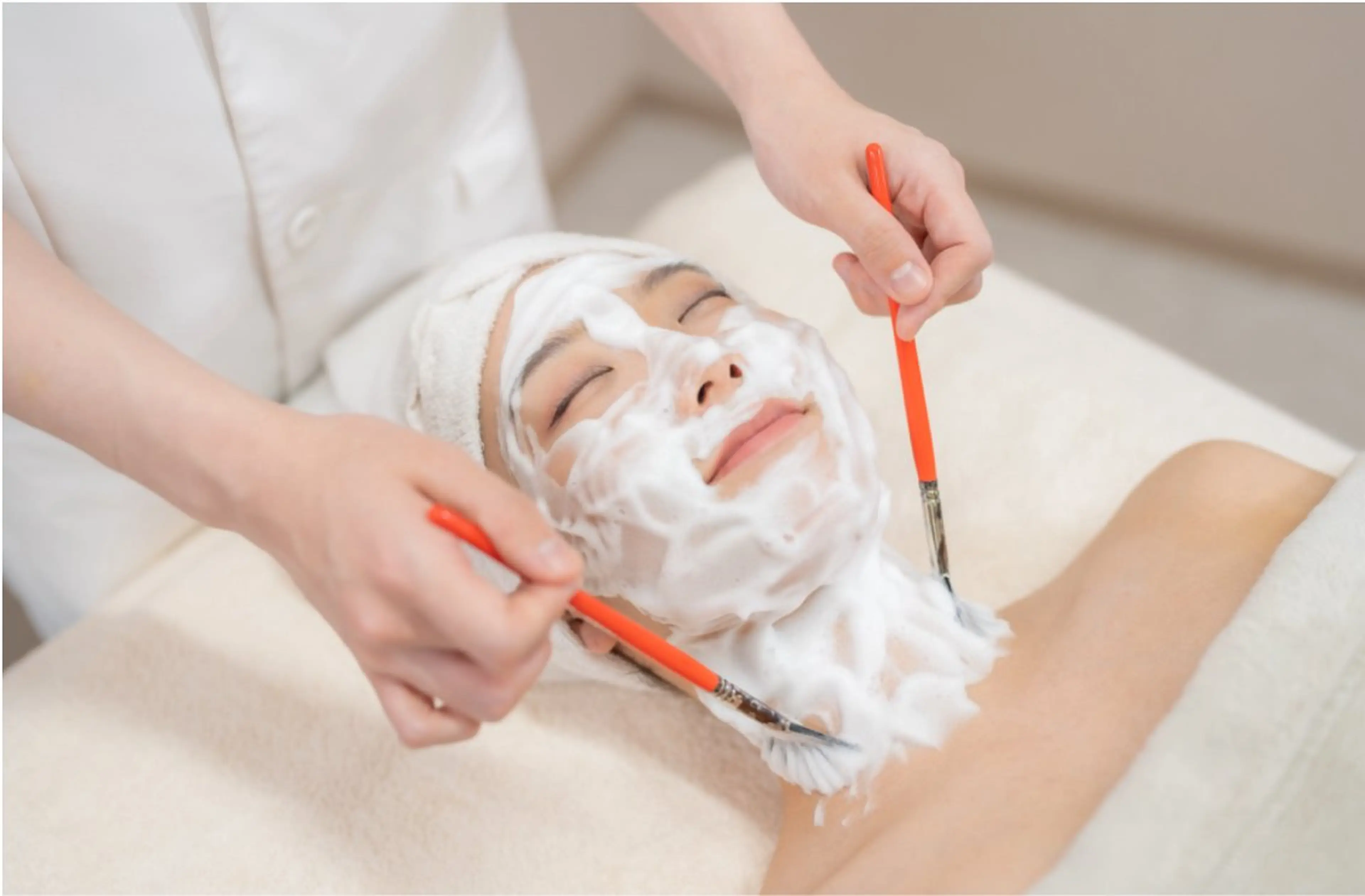 韓国で大人気のララピール➕毛穴洗浄コース✨バブル洗顔→毛穴洗浄→ピーリング→フェイスマスク)の写真