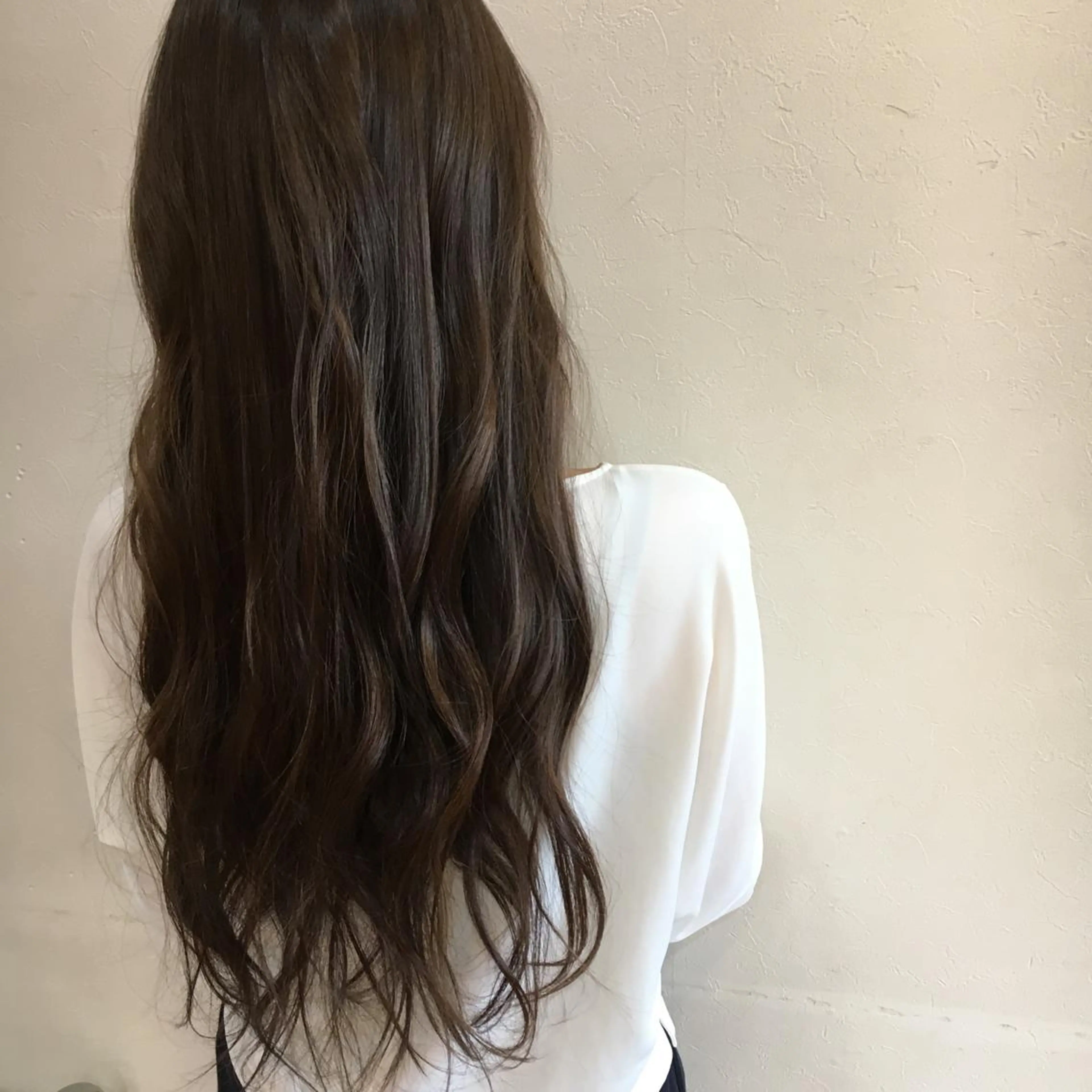 ロング カラー パーマ グレージュ Freez狭間 裕美のヘアスタイル