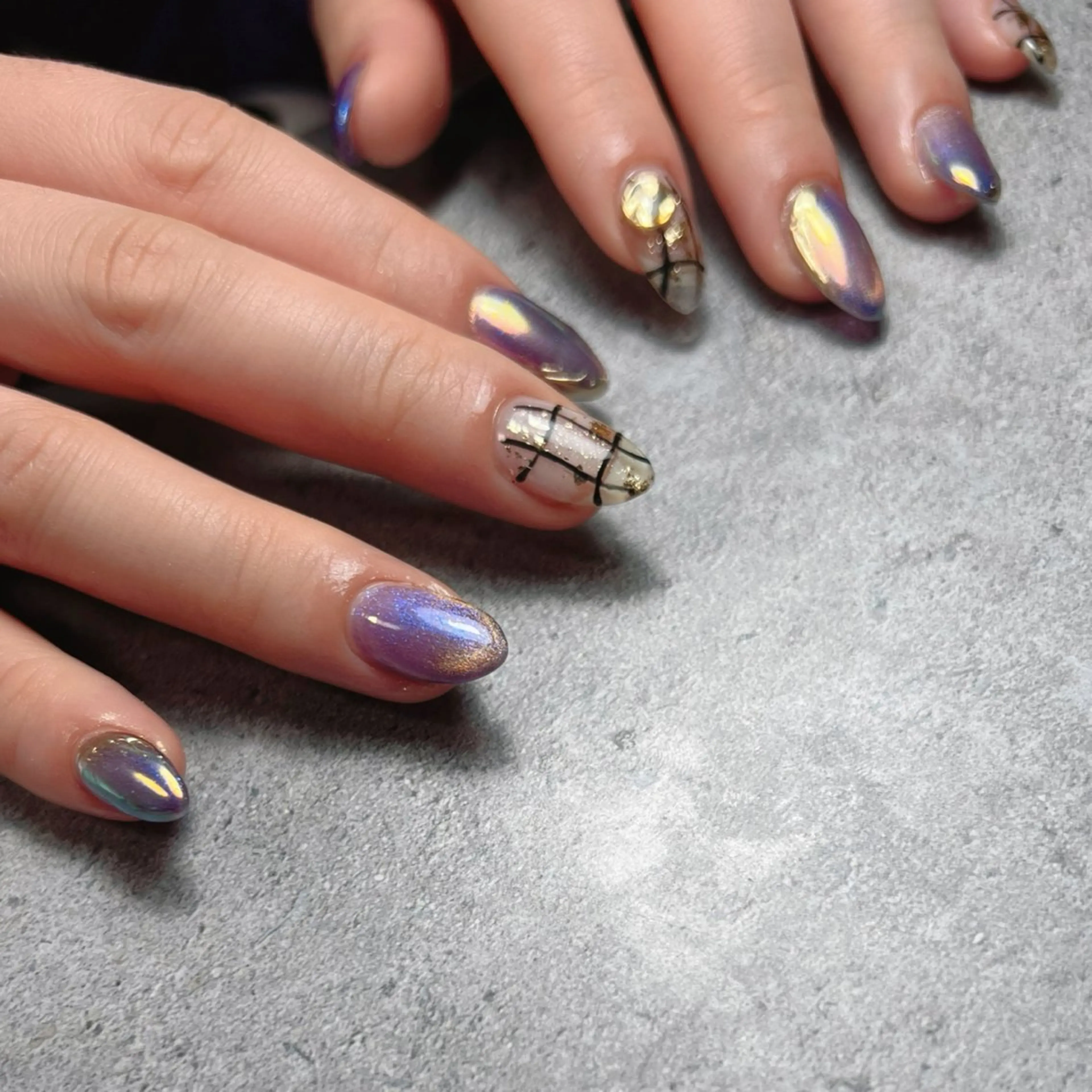 ネイル マグネットネイル ニュアンスネイル 土居 夏美/束感マツエクのマツエク・マツパデザイン