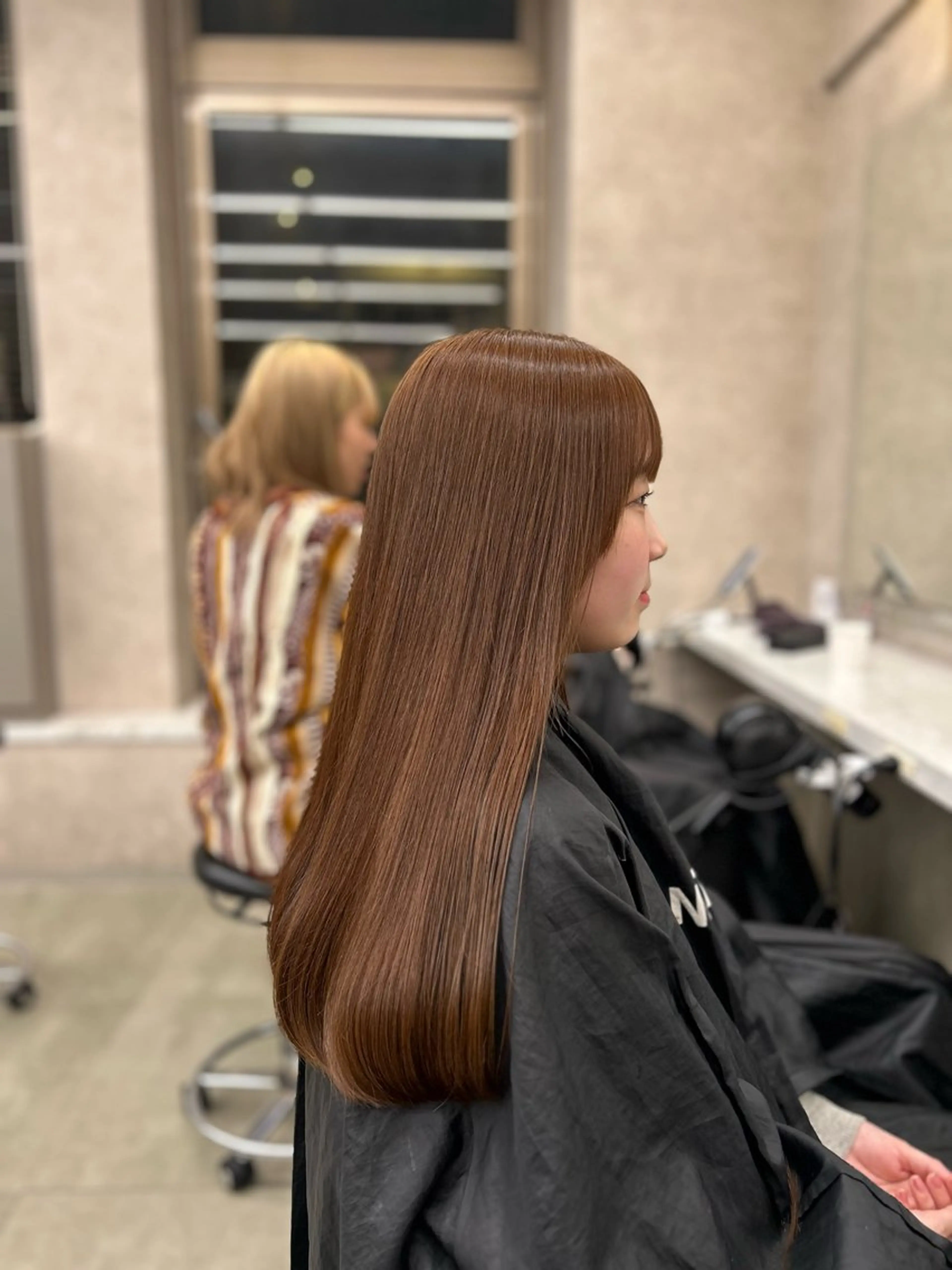 カラー ヘアカラー トリートメント 透明感ベージュ🤎 ナチュラルレイヤーのヘアスタイル