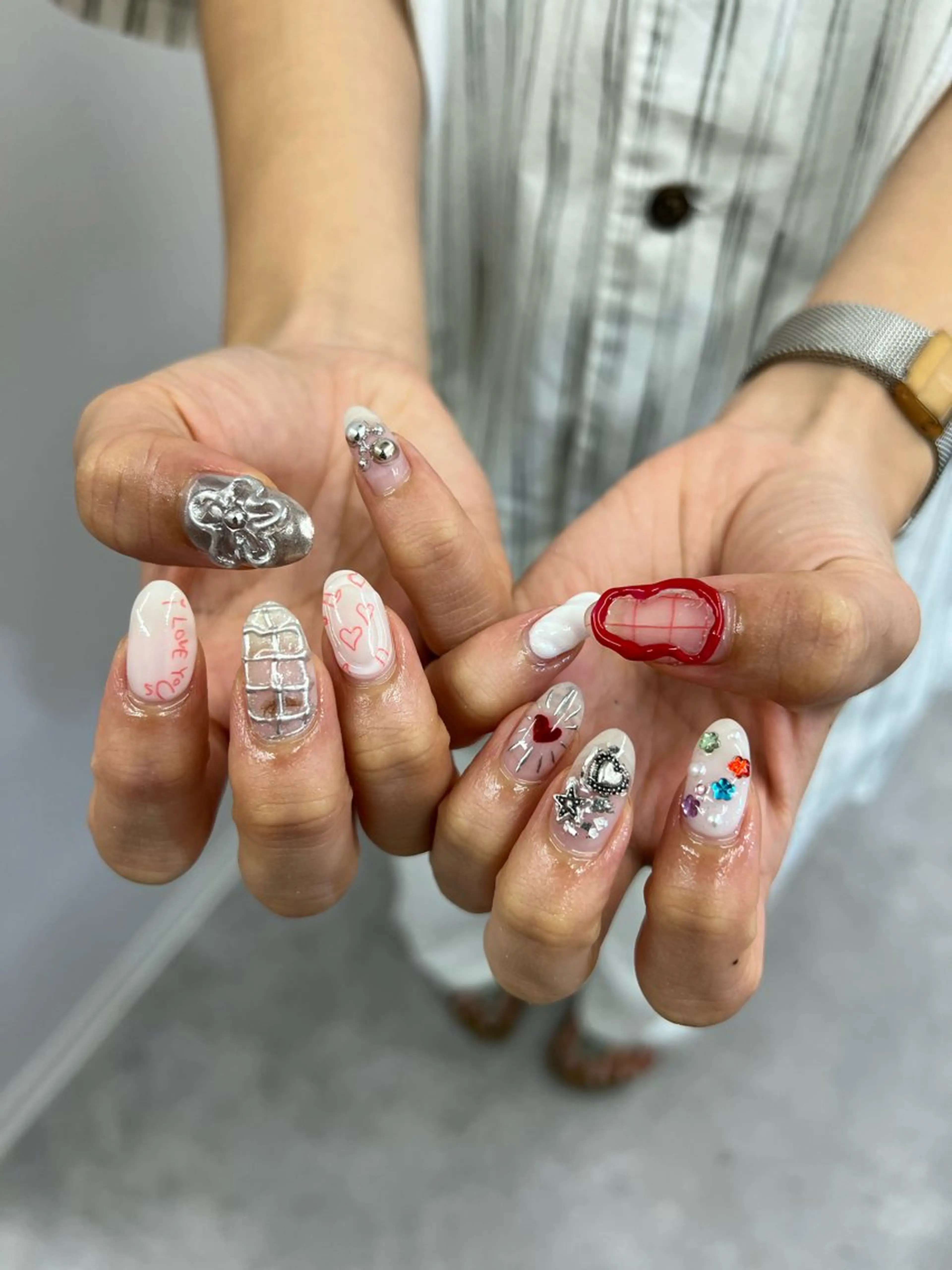 ネイル ジェルネイル 韓国ネイル マグネットネイル ニュアンスネイル パラジェル ハンドネイル ハンドケア Bana_ Nailのネイルデザイン