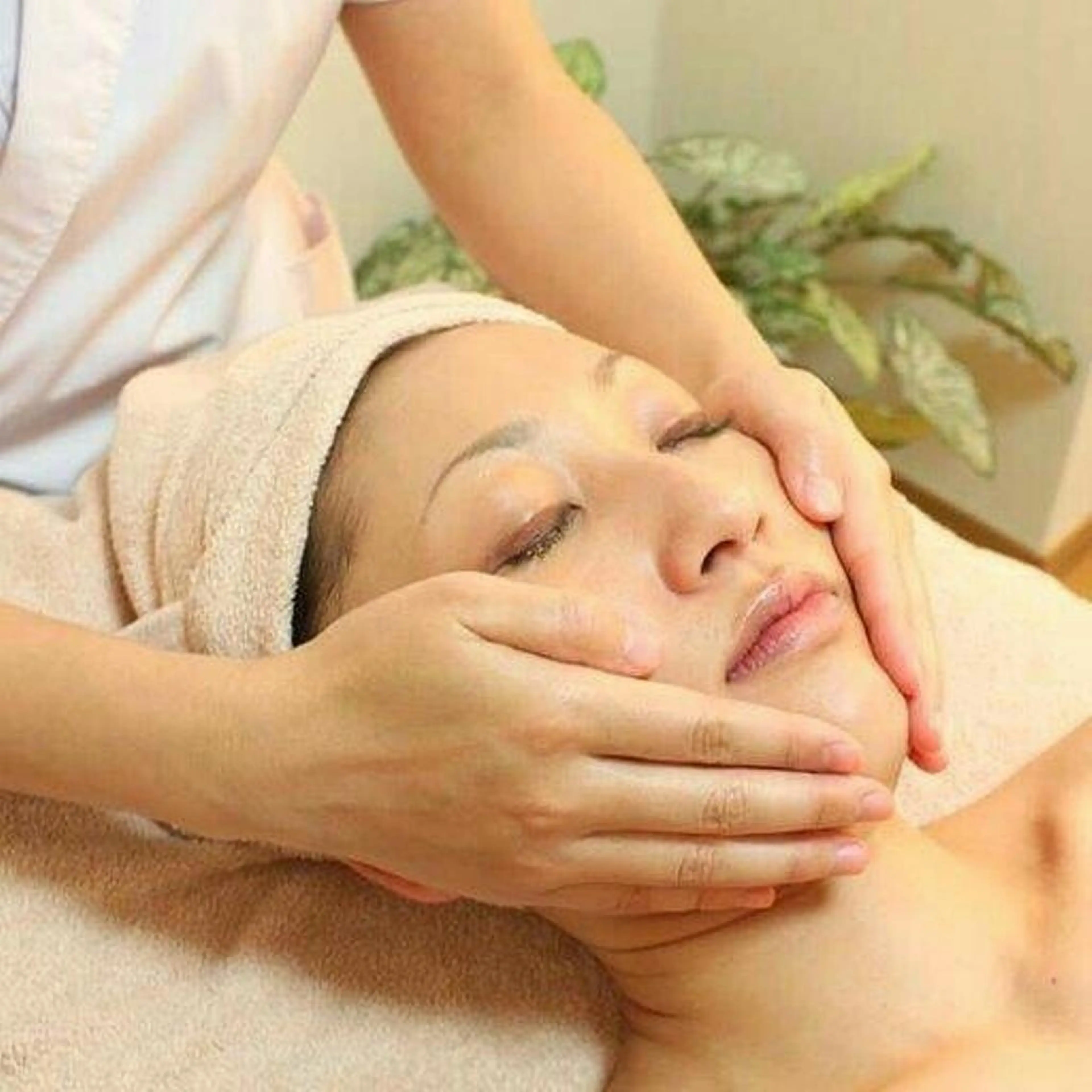 エステ 小顔フェイシャル・痩身専門SalonKeiko所属・大内 圭子のエステ・リラクイメージ