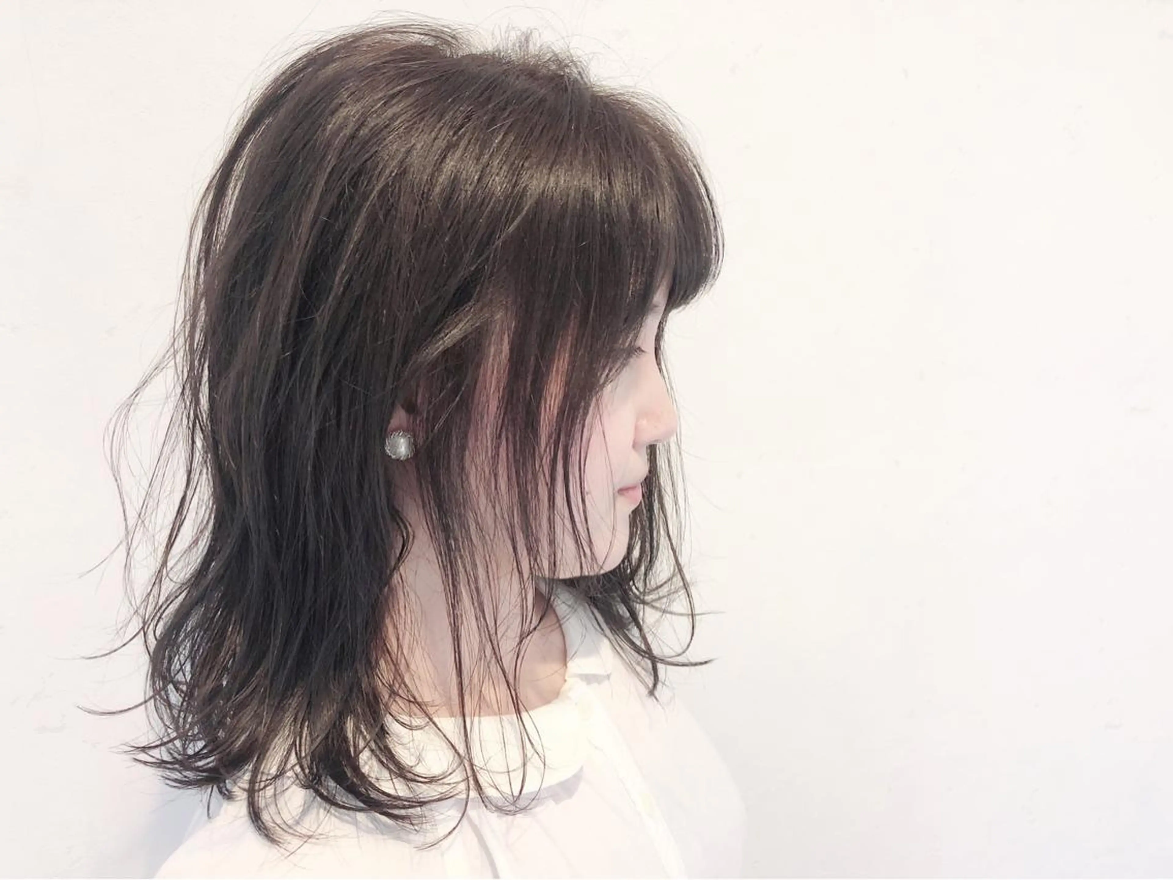 ミディアム カラー 伊藤 さやかのヘアスタイル