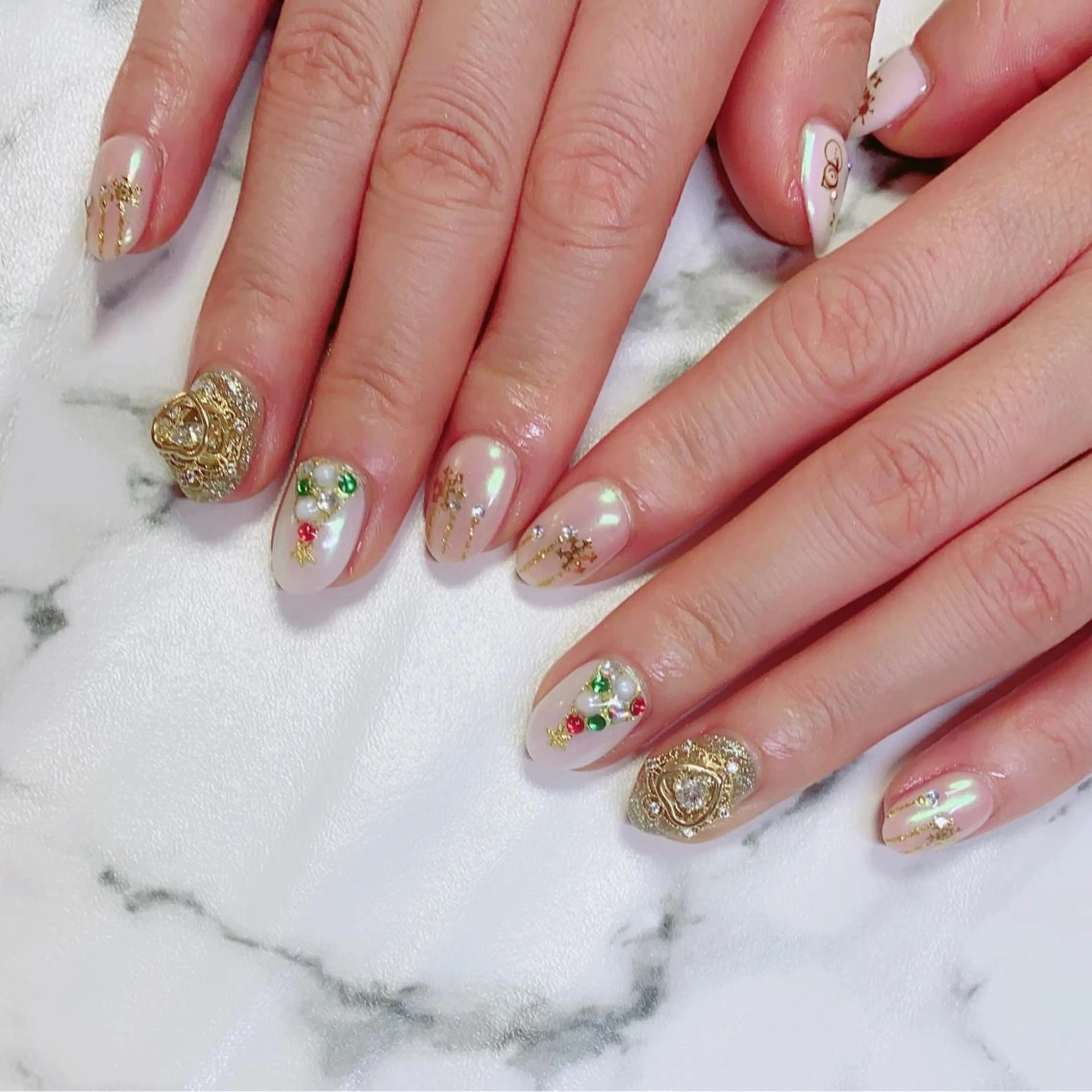 ロング カラー ネイル アートネイル Q Free nailsのネイルデザイン