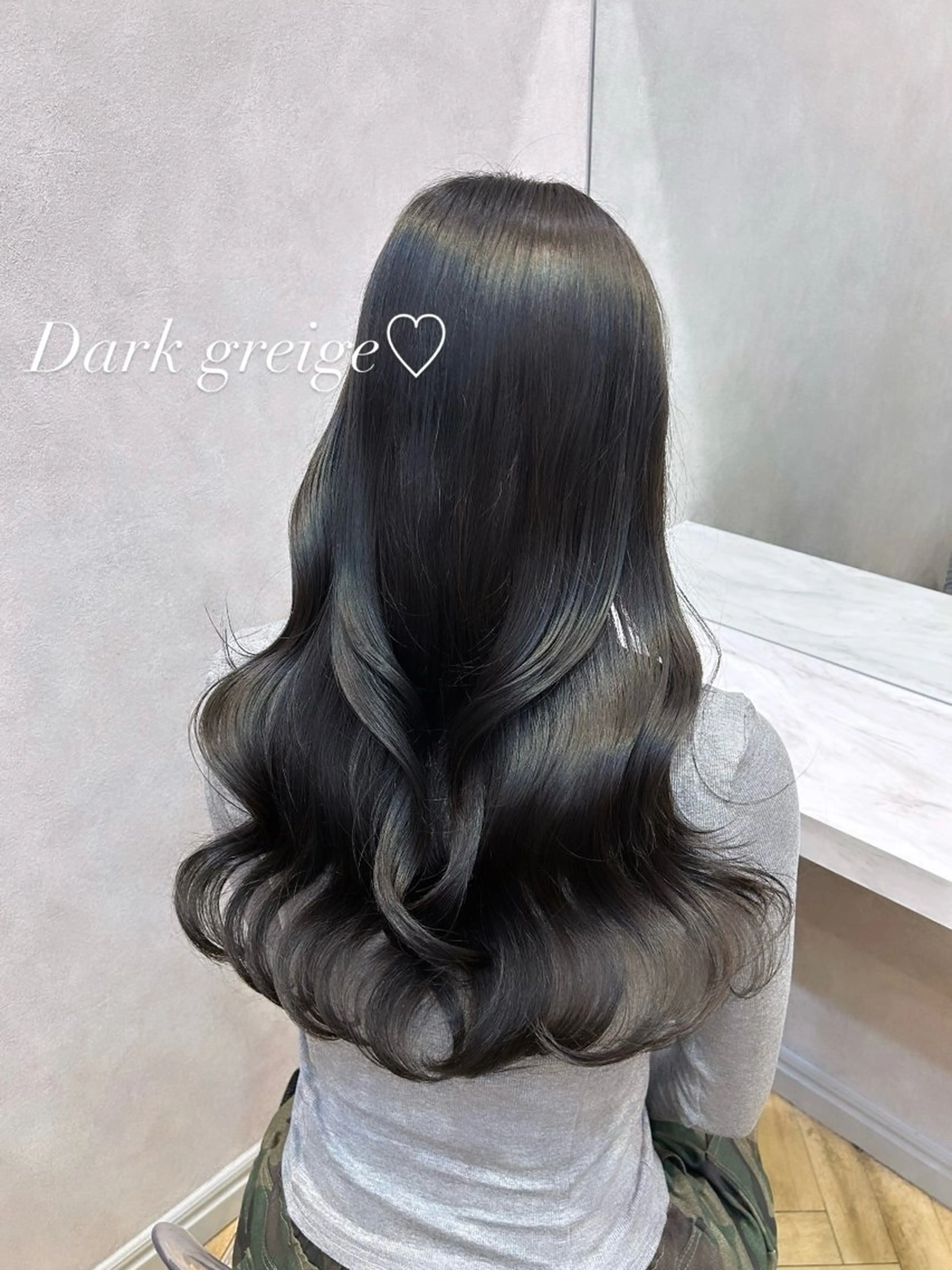 ロング カラー ヘアアレンジ ダークグレー ダークグレージュ グレージュ 🩷韓国ヘア/ヨシン モリ🩷Maikaのヘアスタイル