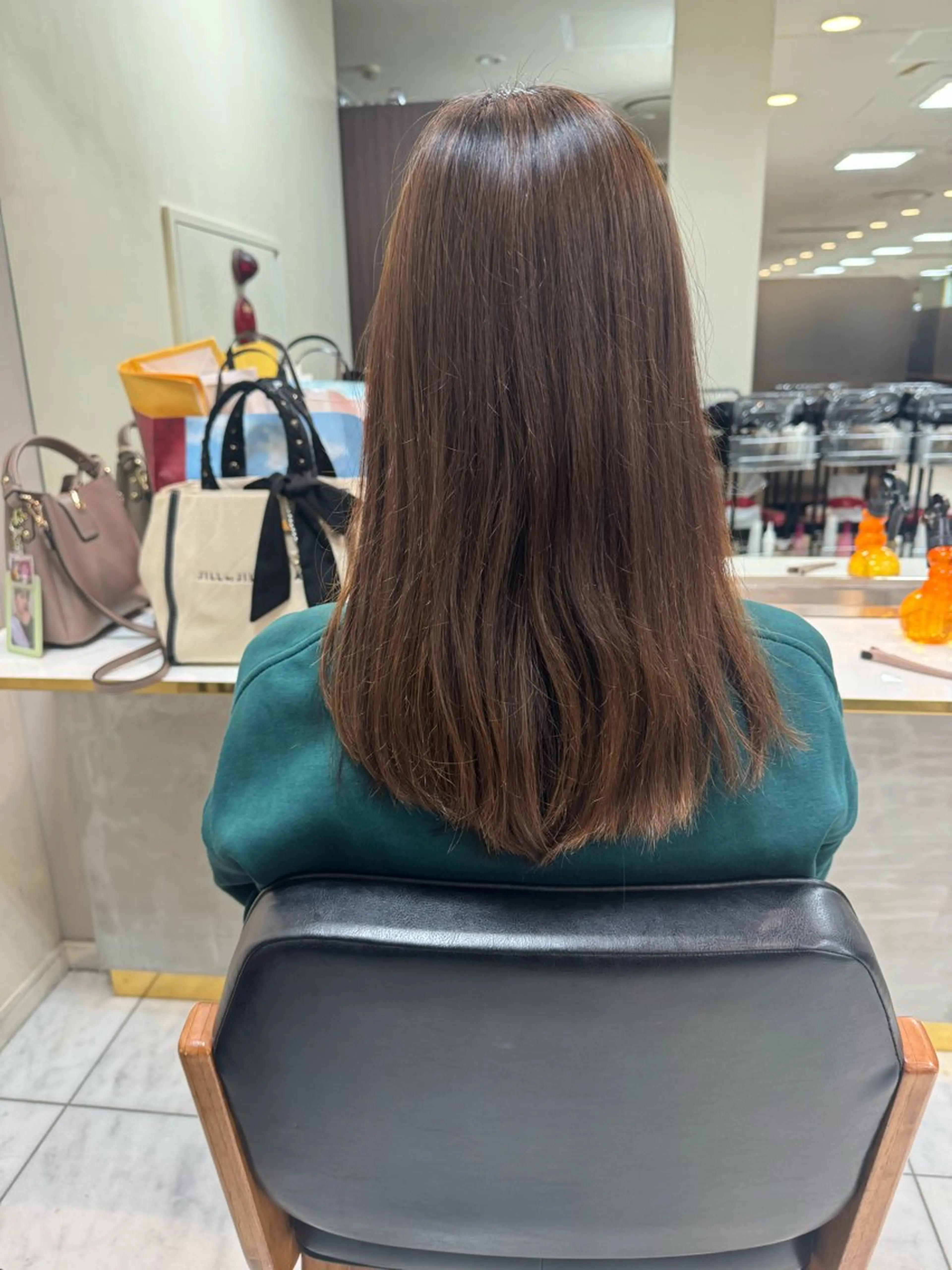 セミロング カラー 黒髪 ブルーカラー ブルーブラック 渋谷 りなのヘアスタイル
