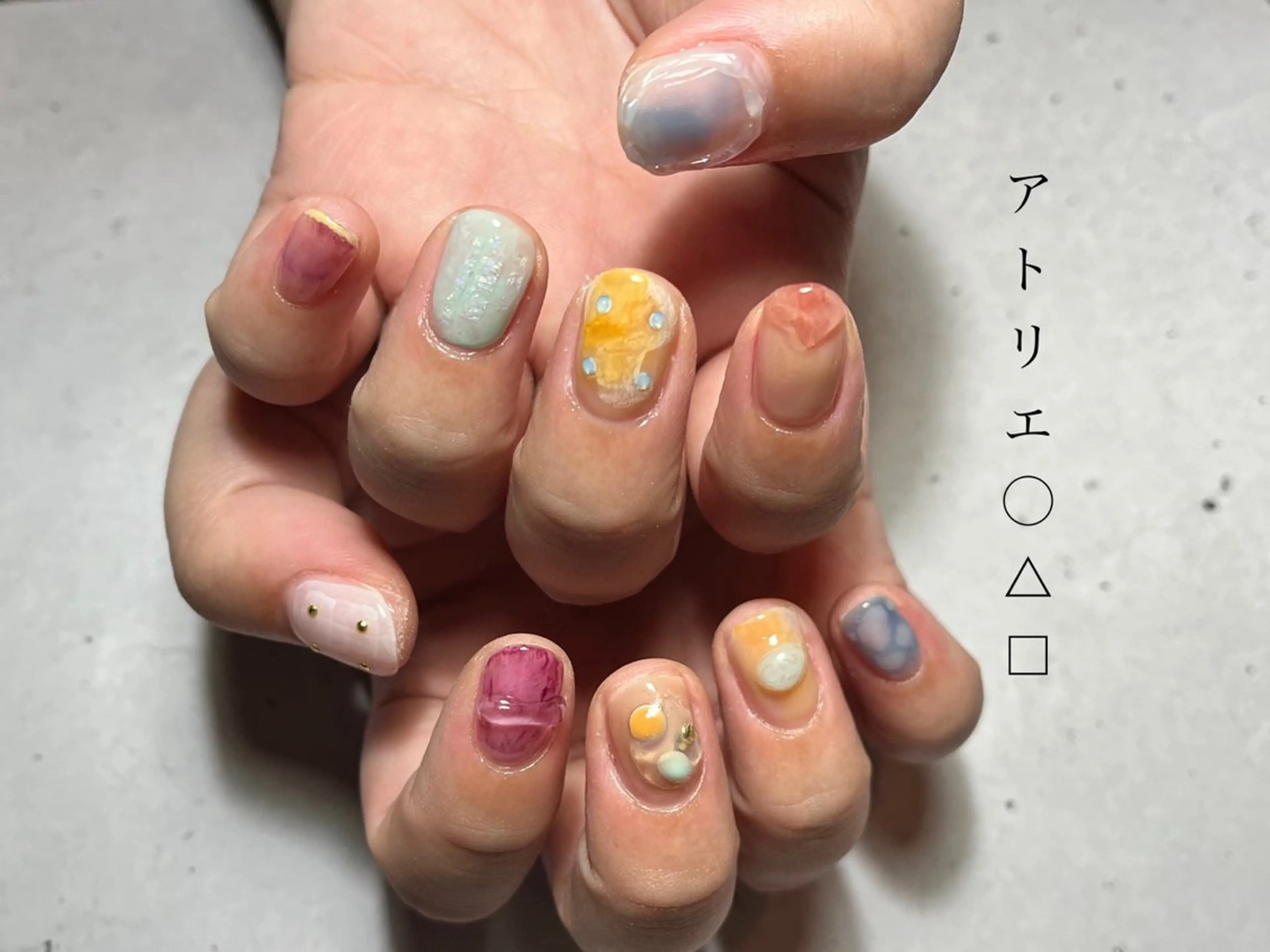 ネイル ハンドネイル アトリエ ○△□のネイルデザイン