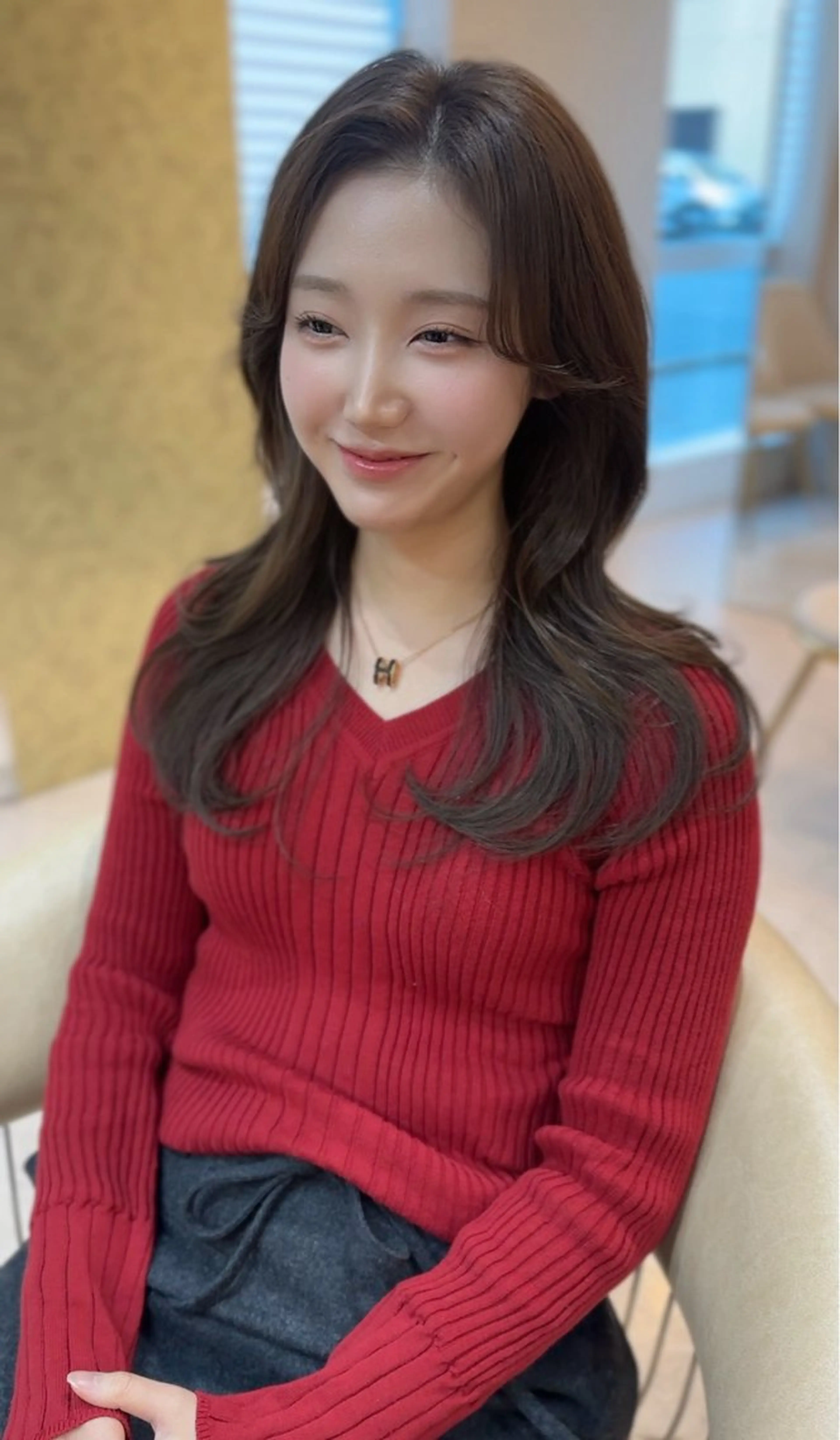 セミロング カラー カット ヘアカラー トリートメント Akane レイヤー/艶カラーのヘアスタイル