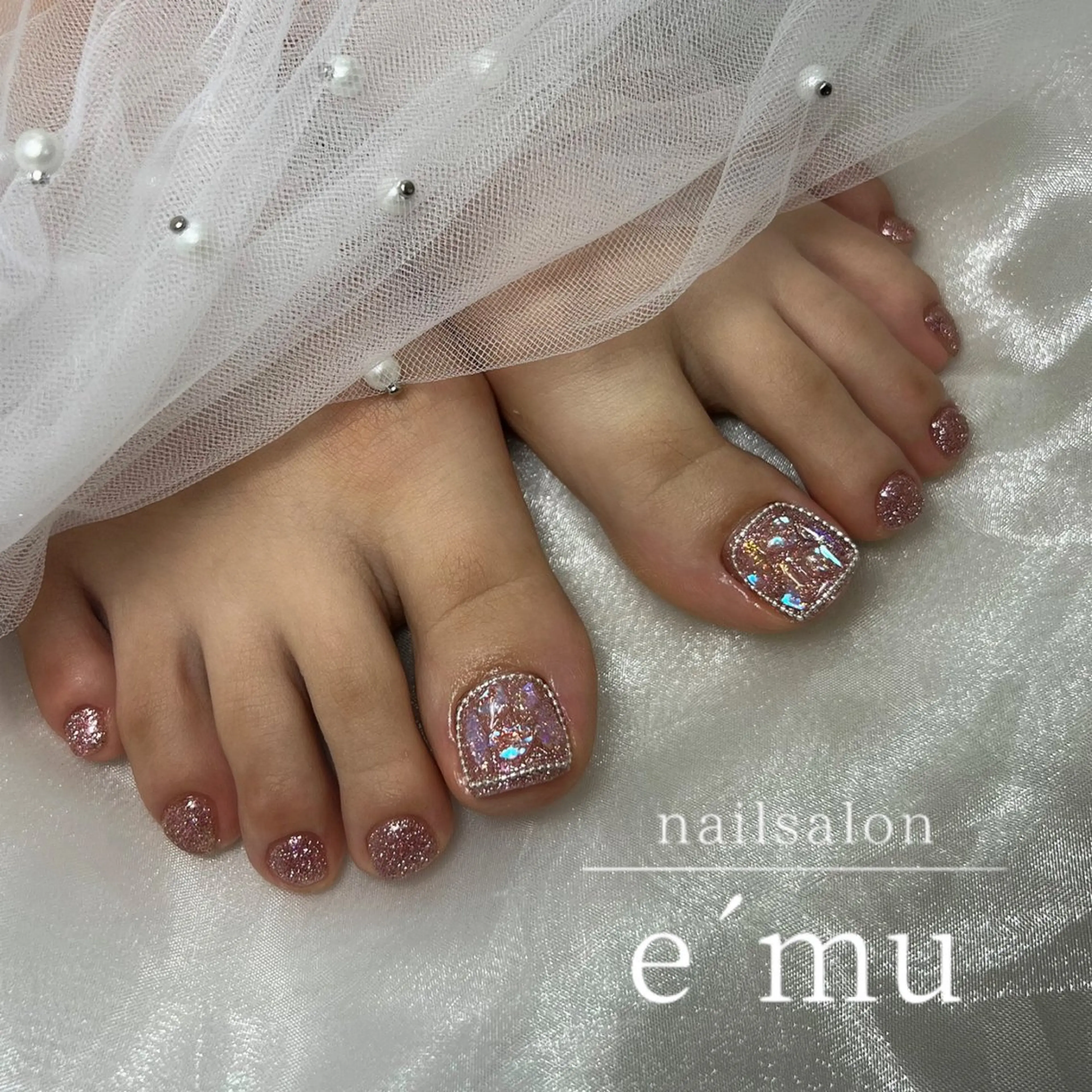 ネイル ラメ(グリッター) ピンク フットネイル nailsalon e´muのネイルデザイン