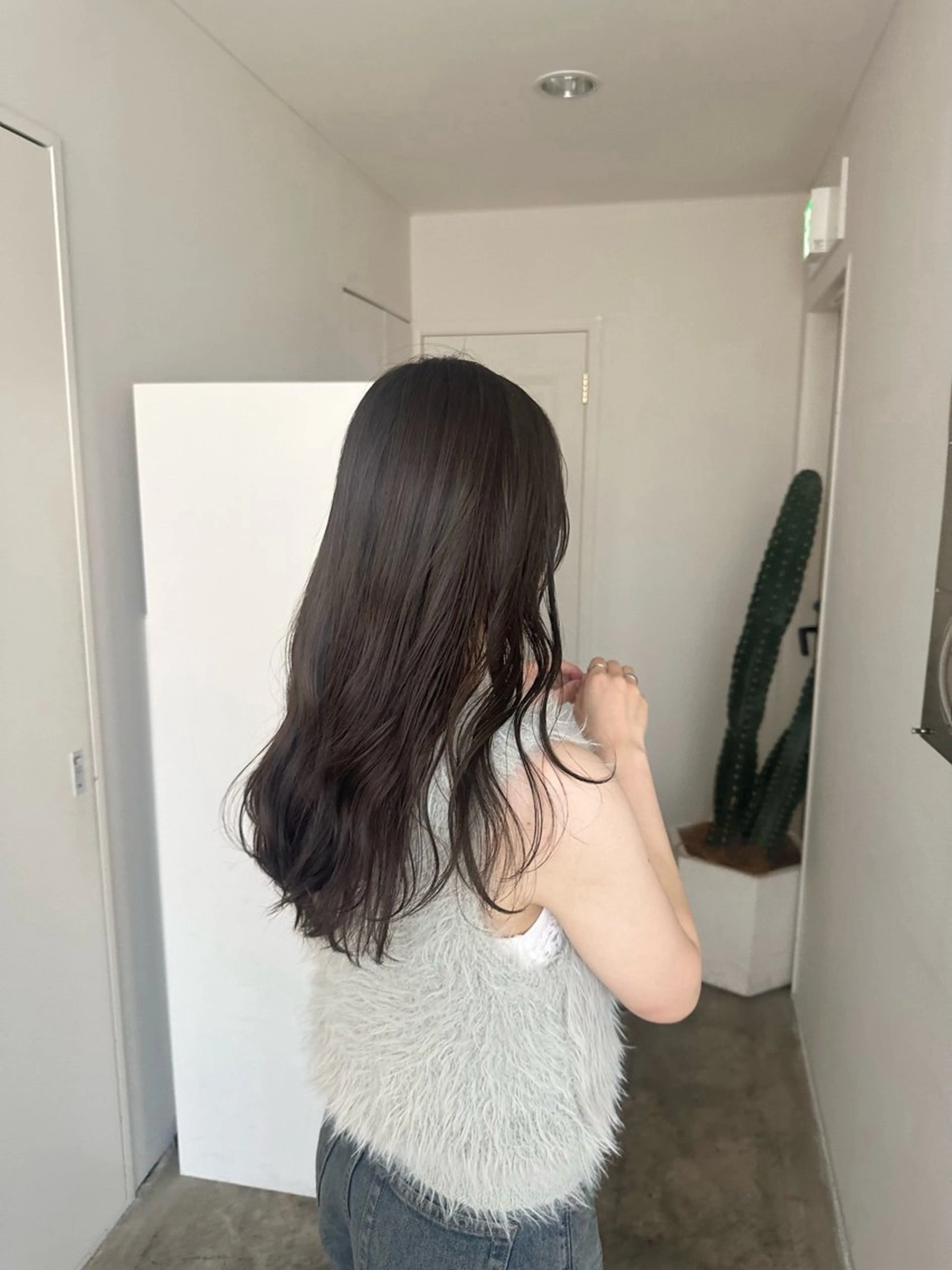 カラー ベージュカラー 透明感カラー イルミナカラー 透明感カラー/顔周り レイヤー/髪質改善のヘアスタイル