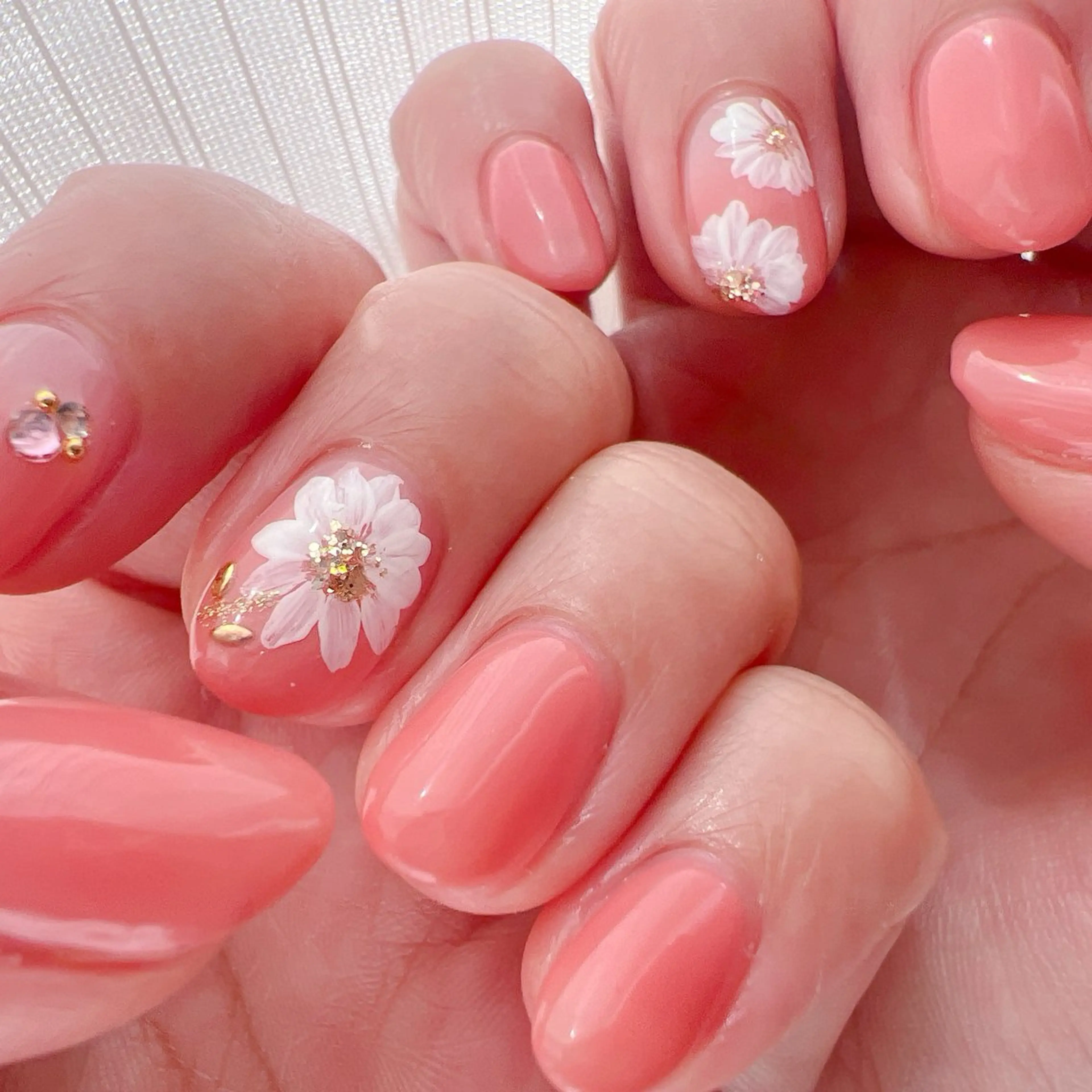 ネイル ハンドネイル Emi lyのネイルデザイン