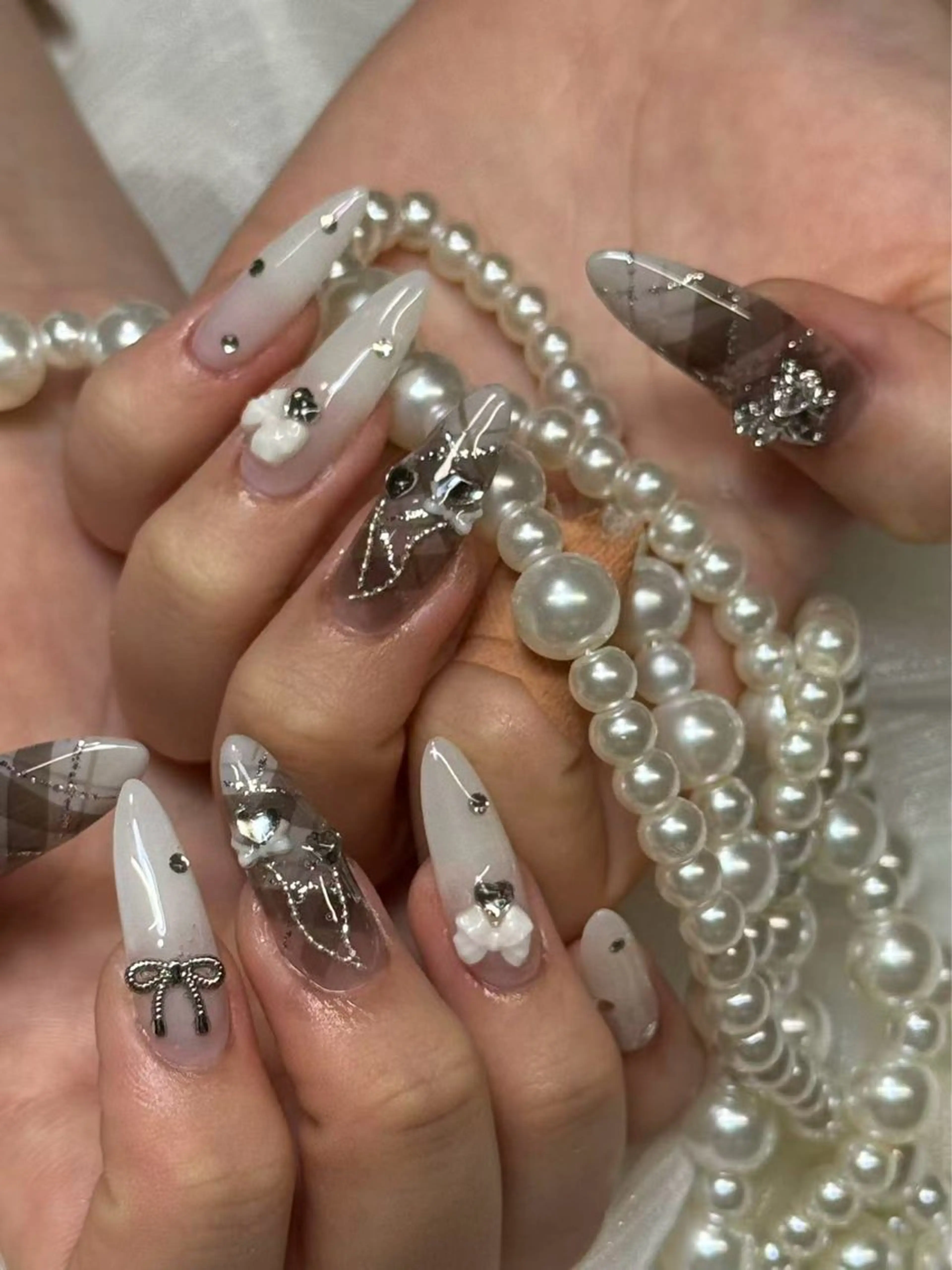 ネイル アートネイル チークネイル 長さ出し マグネットネイル 持ち込み 長出し専門店🎀 HARO💕Nailのネイルデザイン