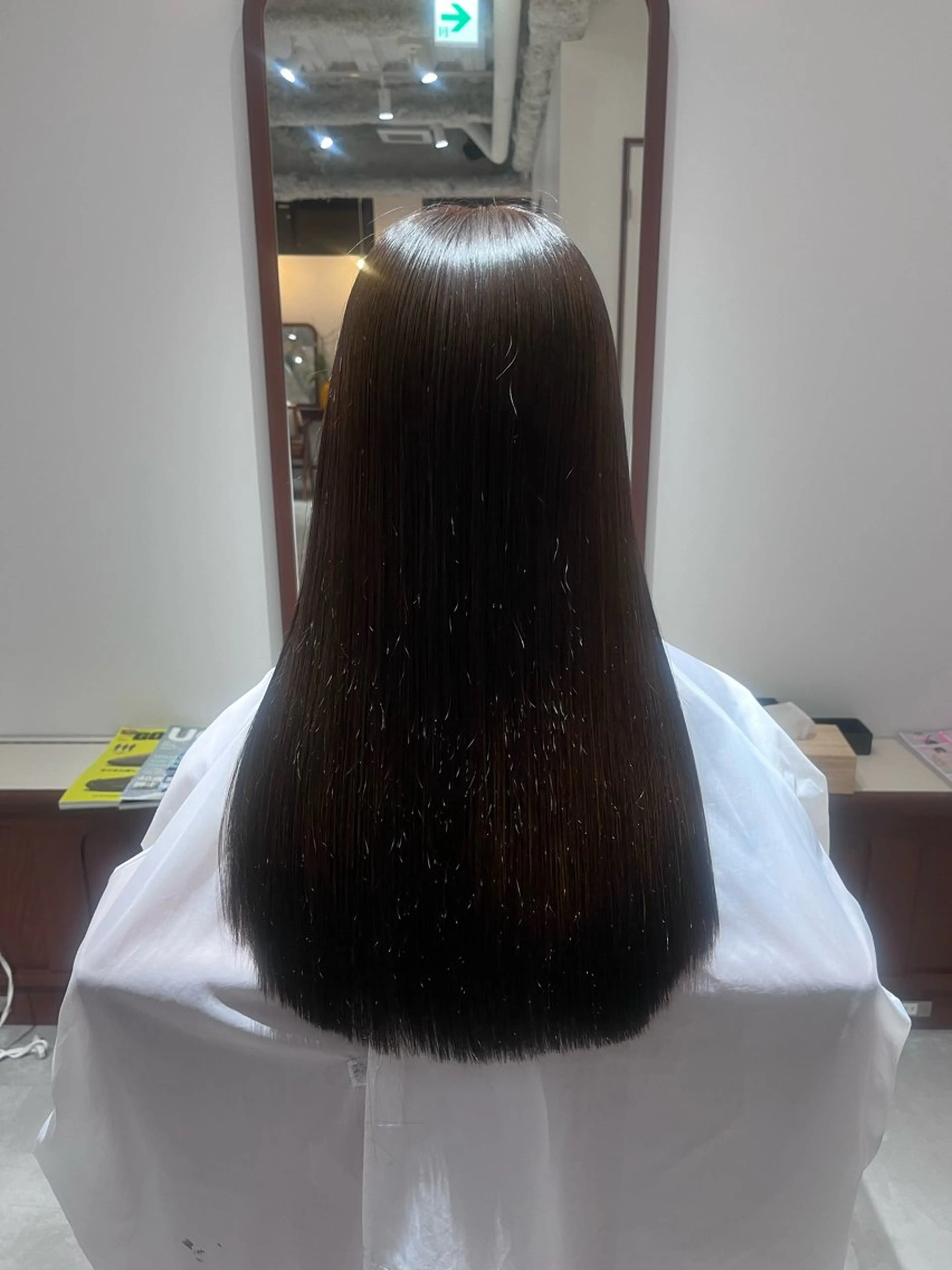 ロング カット 縮毛矯正 urara /ブリーチ/艶カラーのヘアスタイル