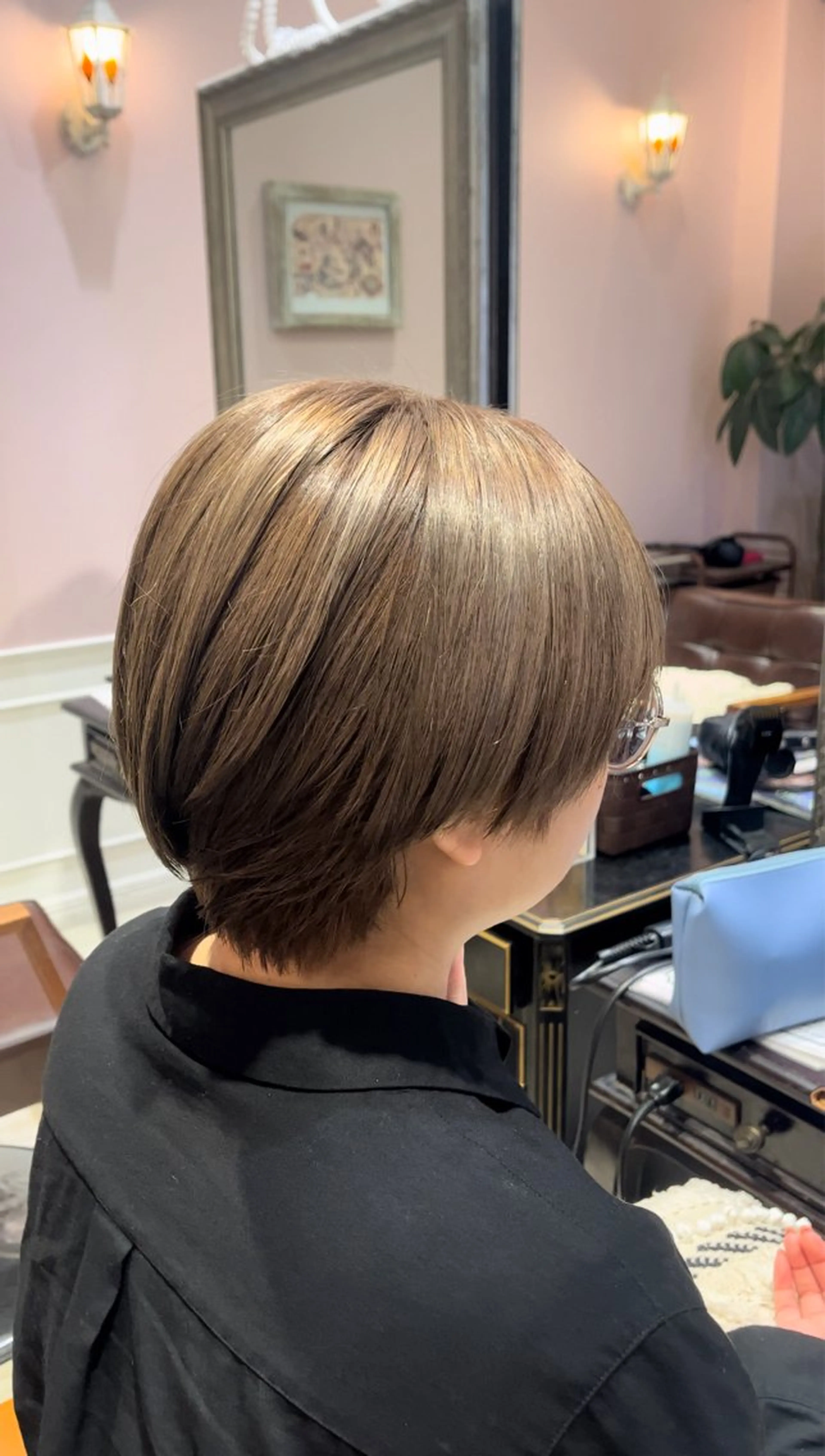 ショート カラー ベージュカラー ミルクティーベージュ ヘアカラー レイヤー/透明感/髪 質改善/メンズ/佐藤のヘアスタイル