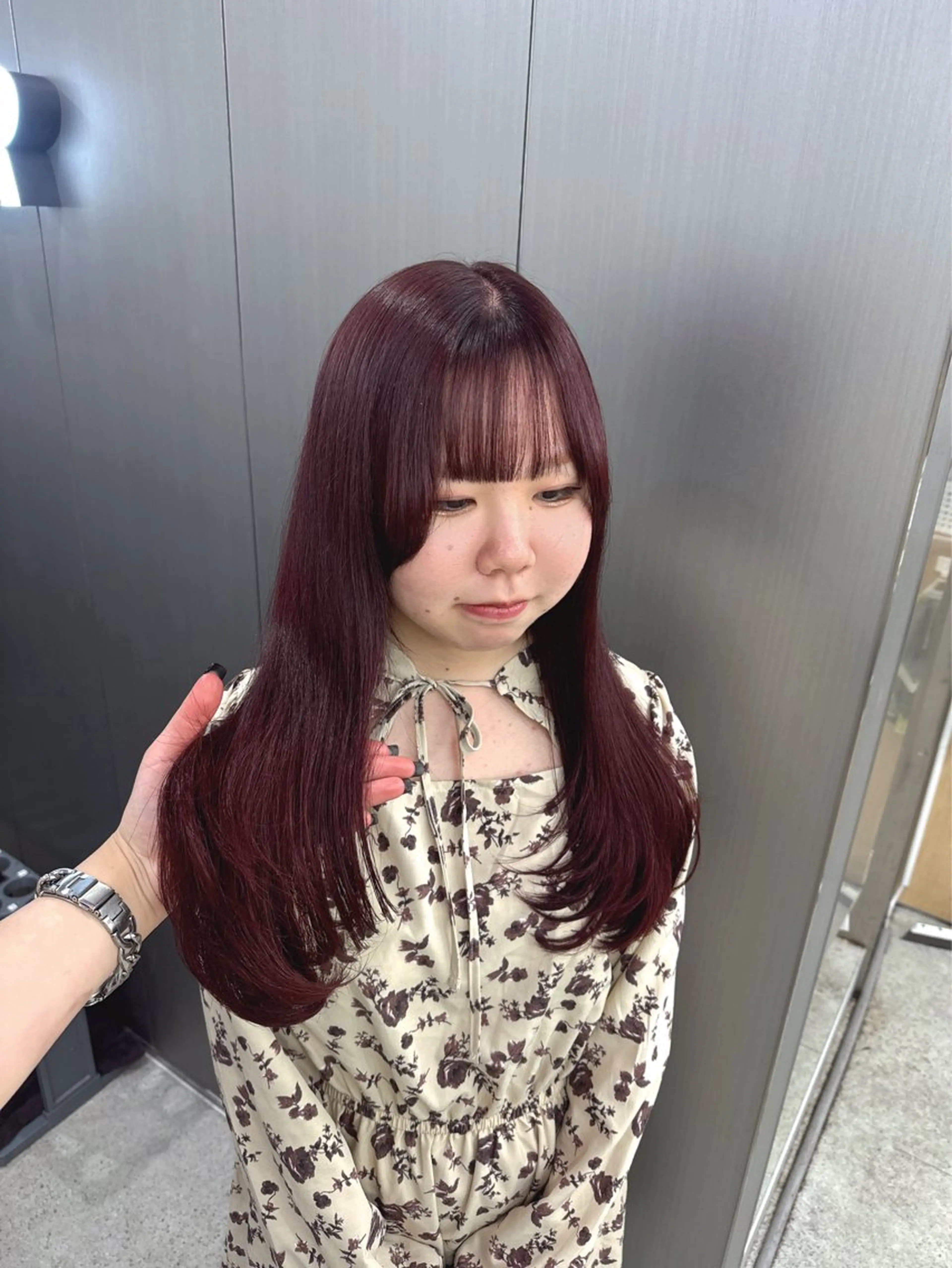 ロング カラー 暗髪🩶ラベンダー/ ブルー/ユウナ🤍のヘアスタイル