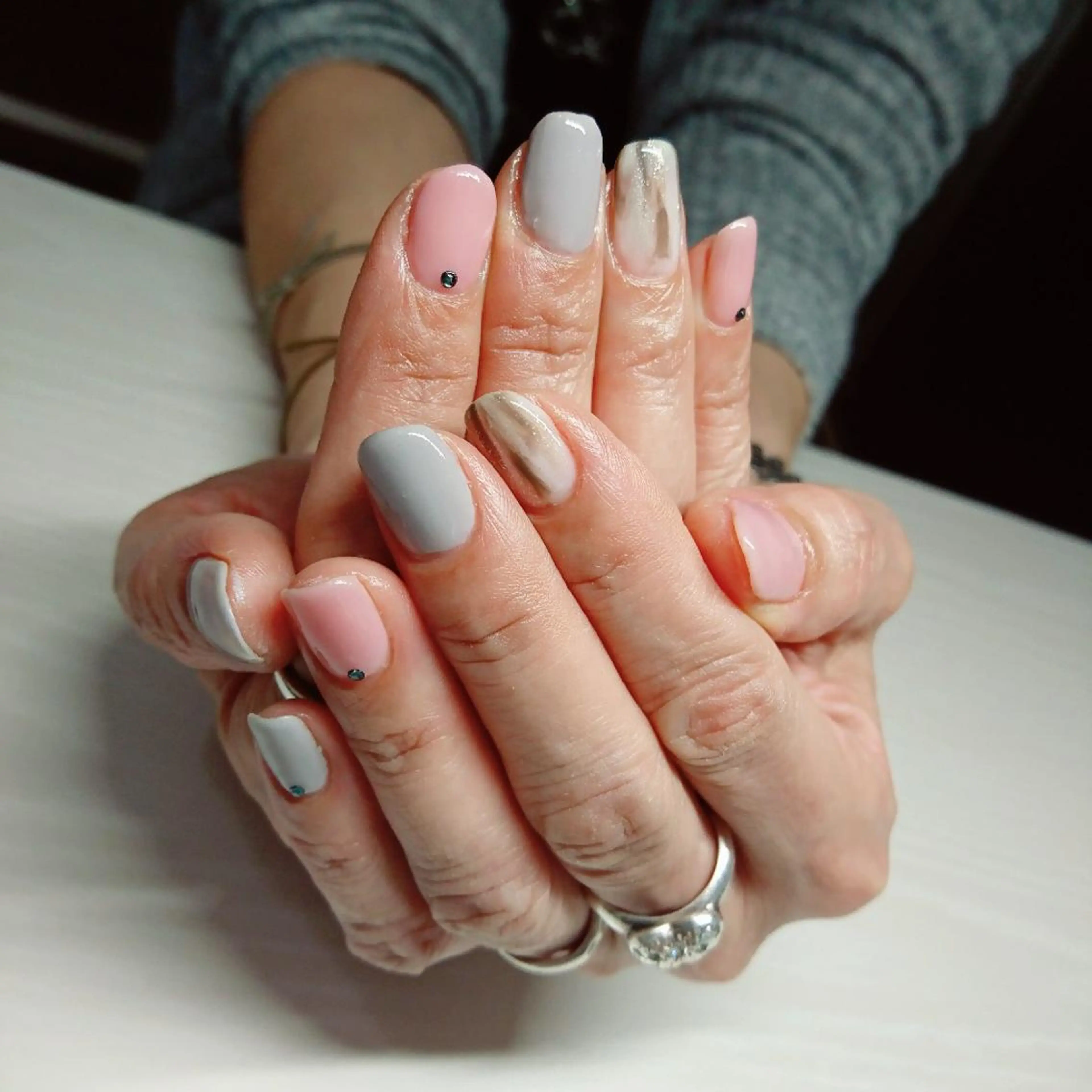 ネイル アートネイル ニュアンスネイル ワンカラーネイル グランドソレイユ (駐輪場あり)のネイルデザイン