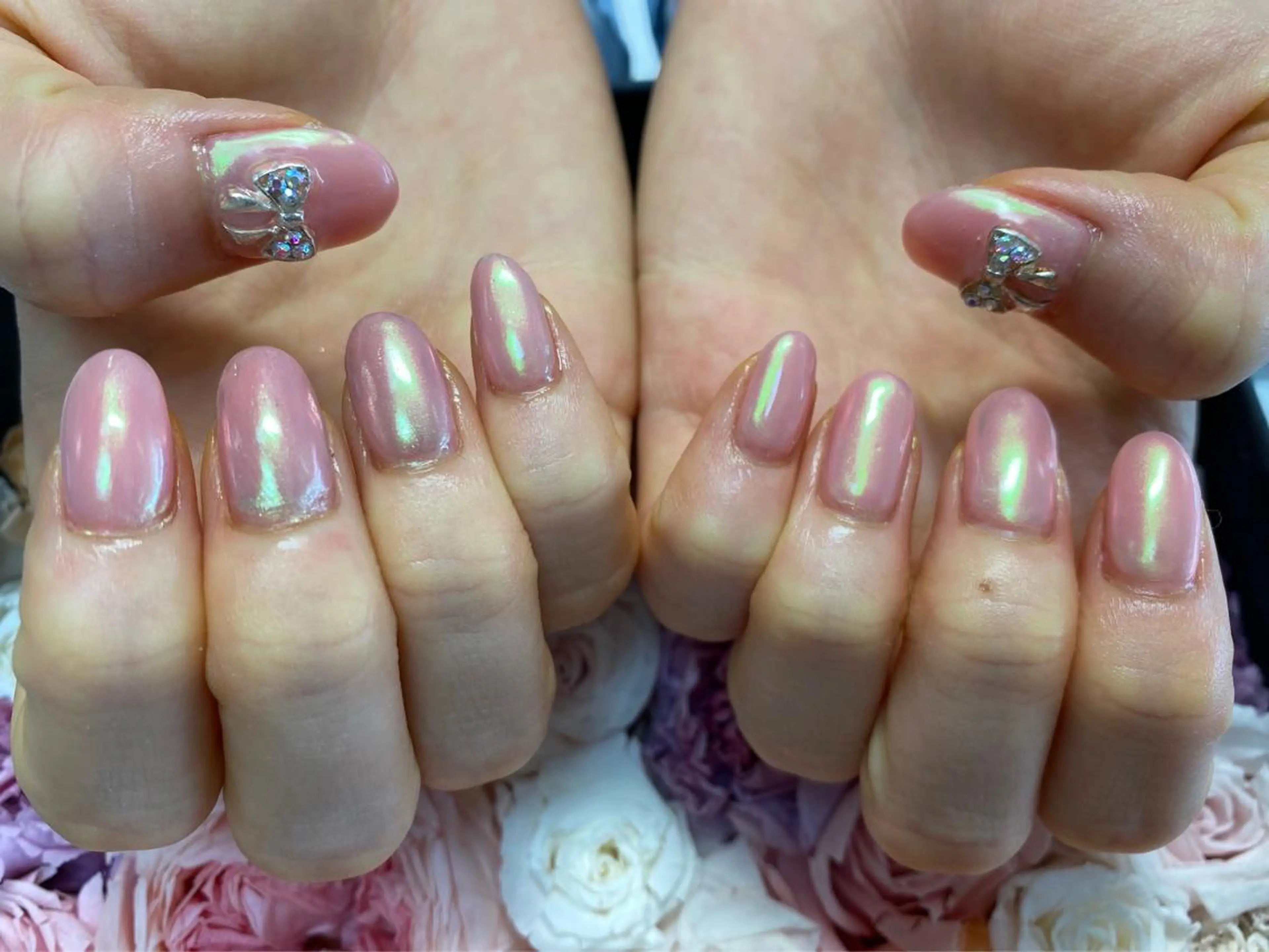 ネイル オーロラネイル キラキラネイル プティリボン 武蔵小金井店のネイルデザイン