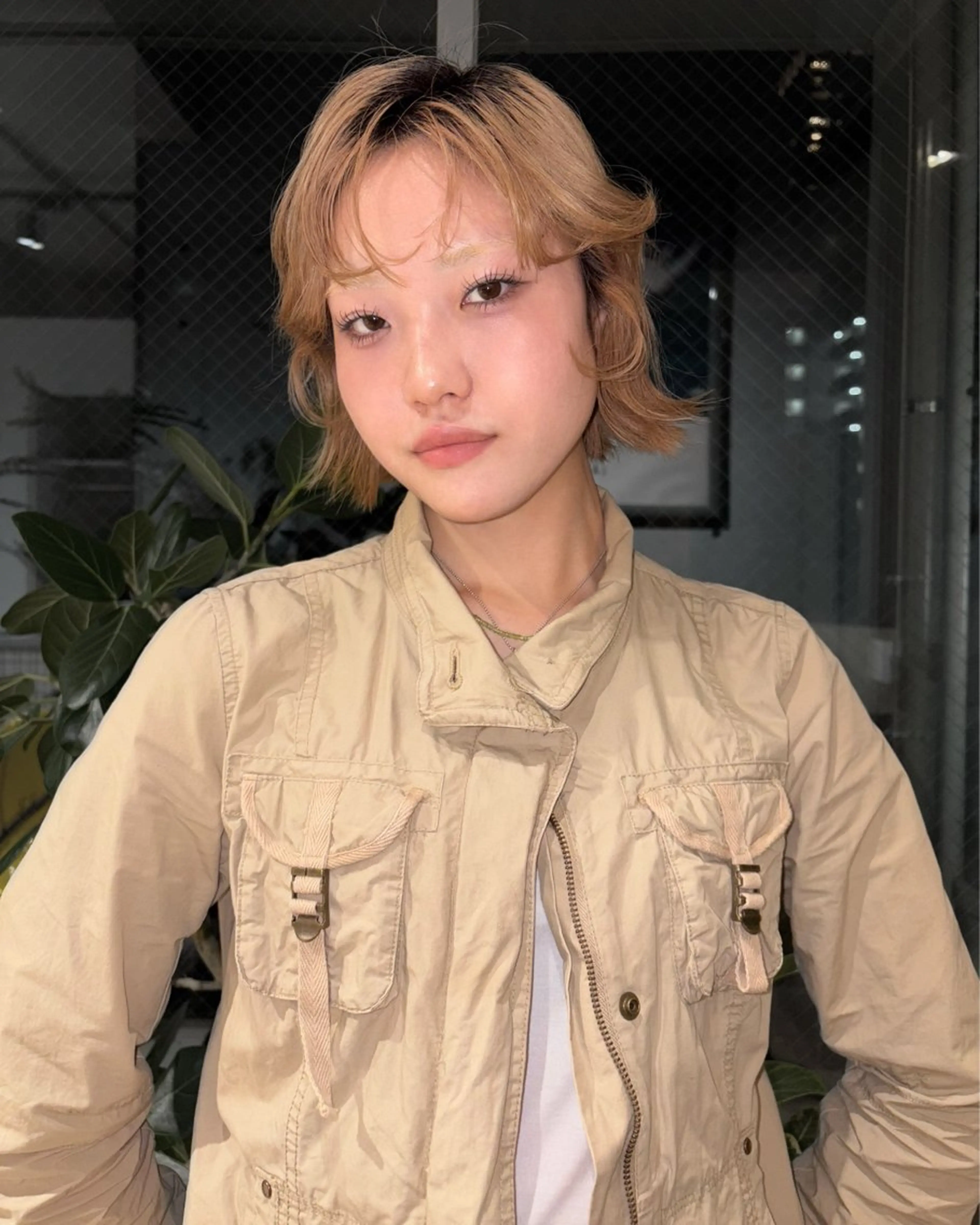 ミディアム 薄暮 マツイ　レンのヘアスタイル