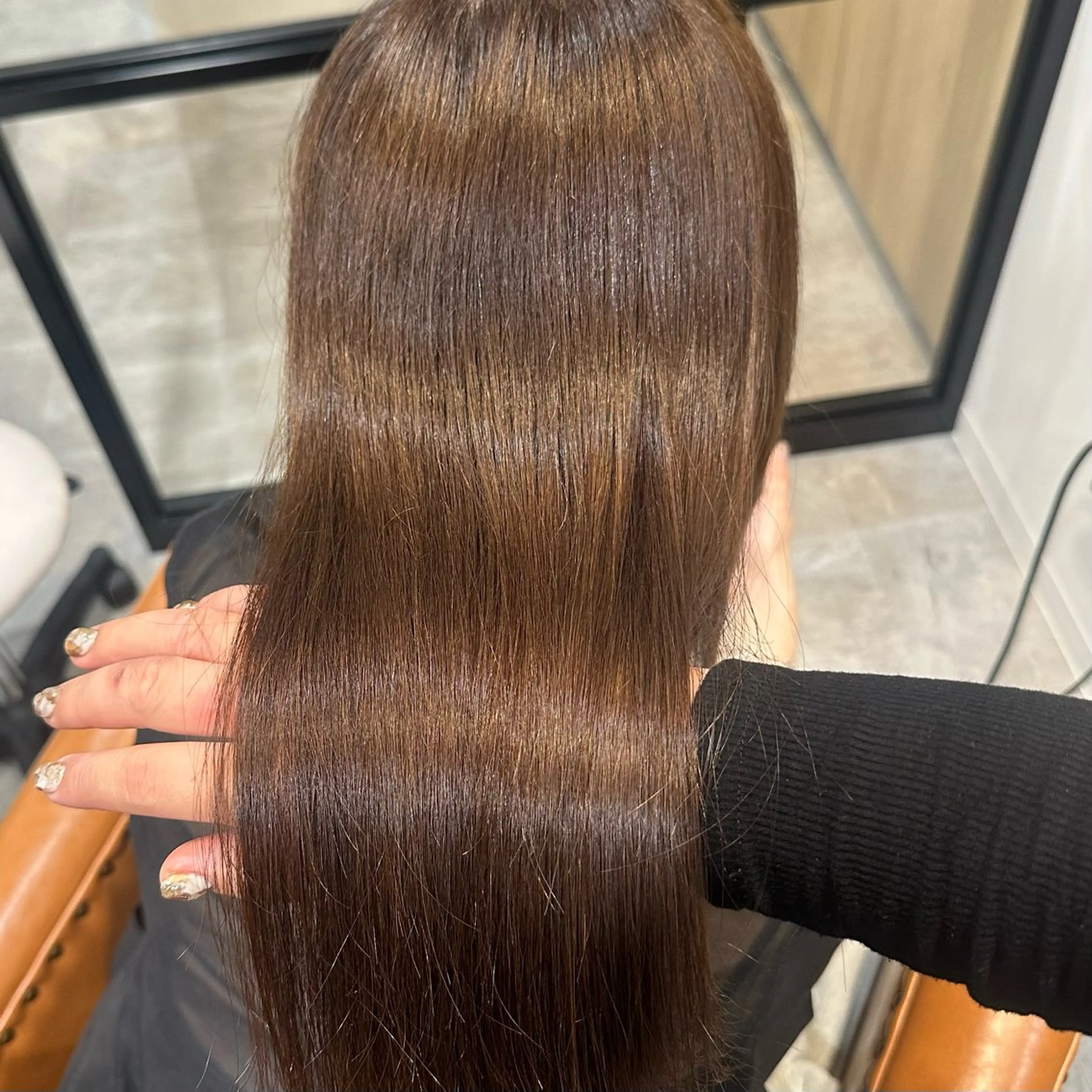 セミロング ヘアカラー 矢澤涼夏 🎀ツヤ髪のヘアスタイル