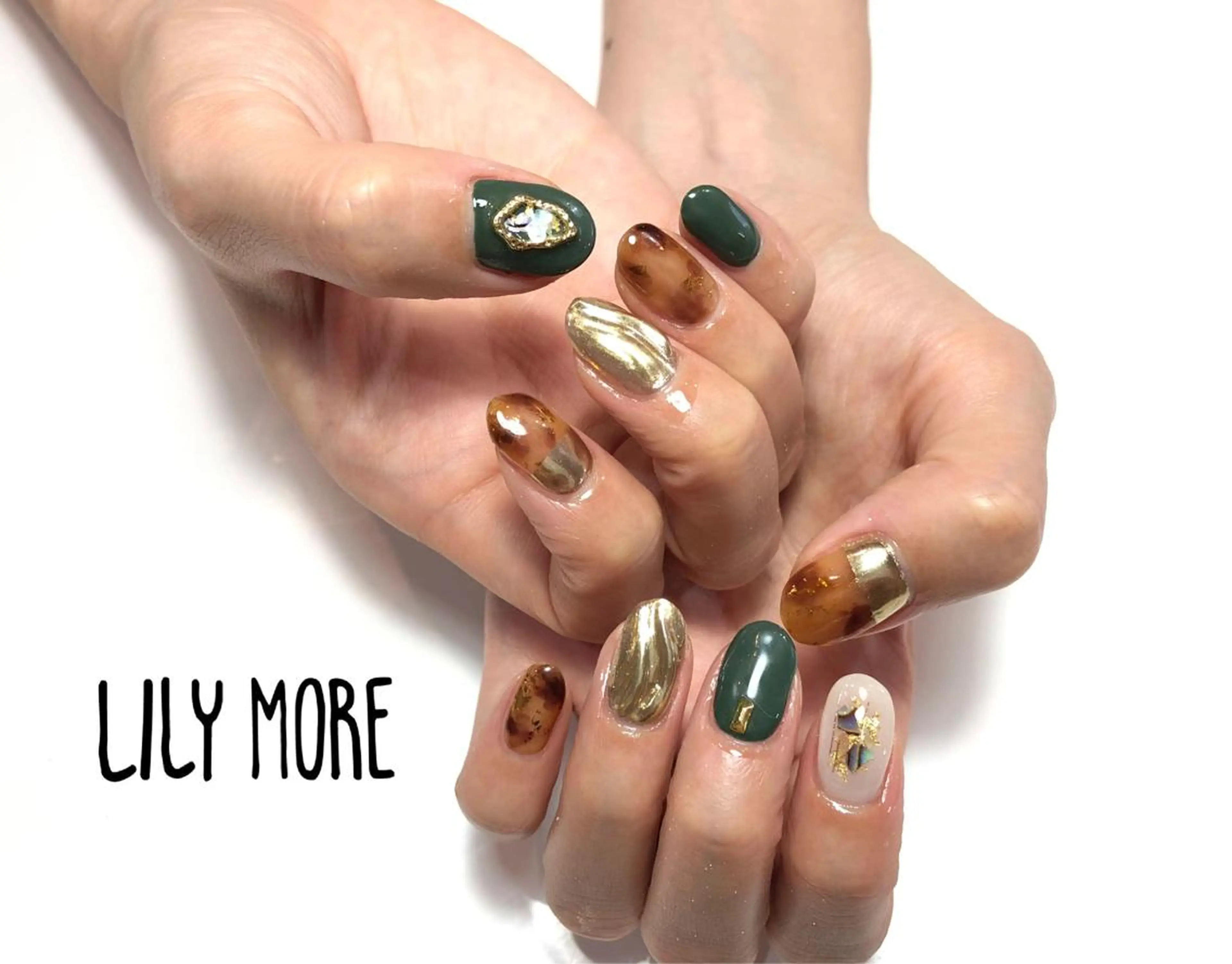 ネイル べっ甲ネイル Lily closetのネイルデザイン