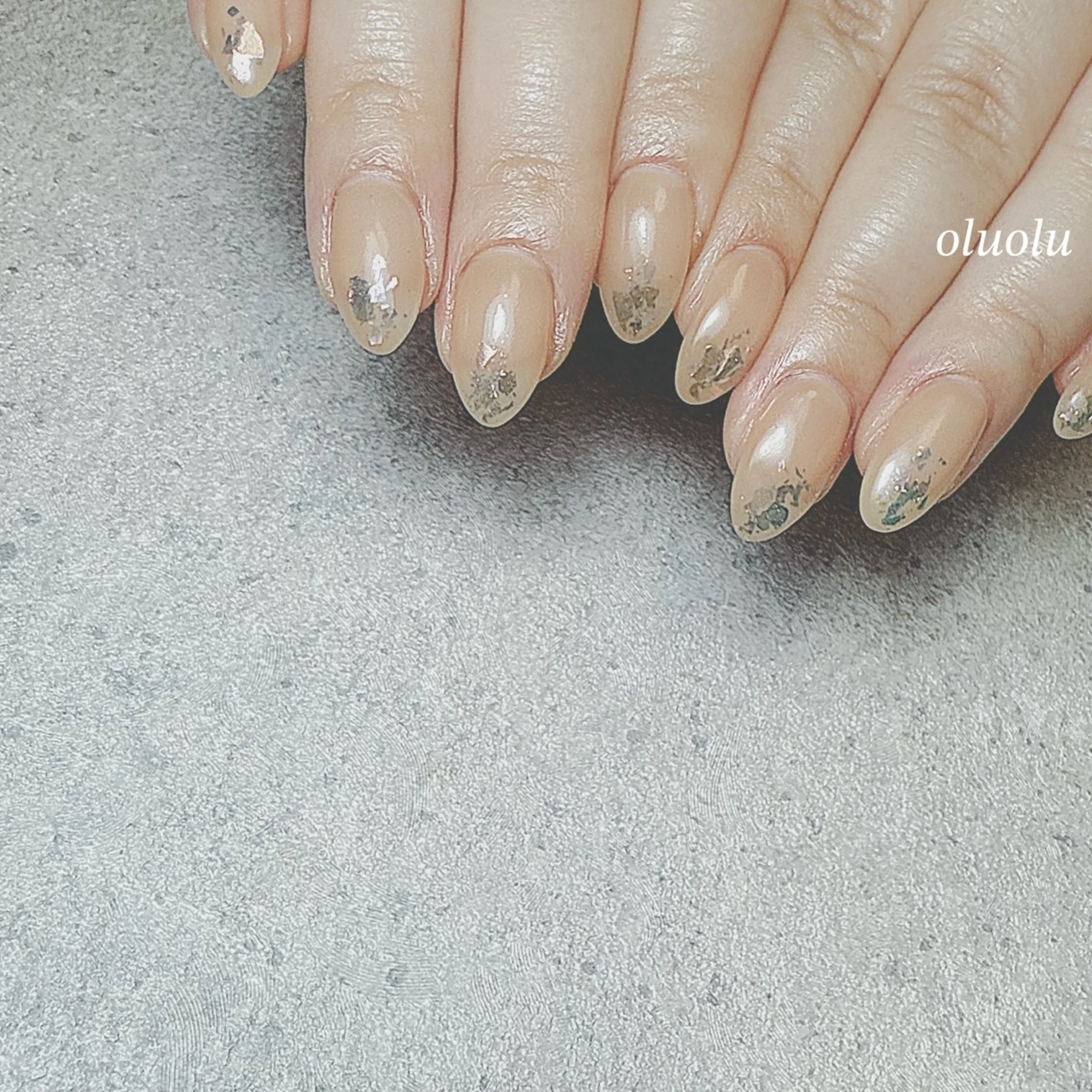 ネイル アートネイル オーロラネイル オフィスネイル ワンカラーネイル シンプルネイル 大村 紬華のネイルデザイン