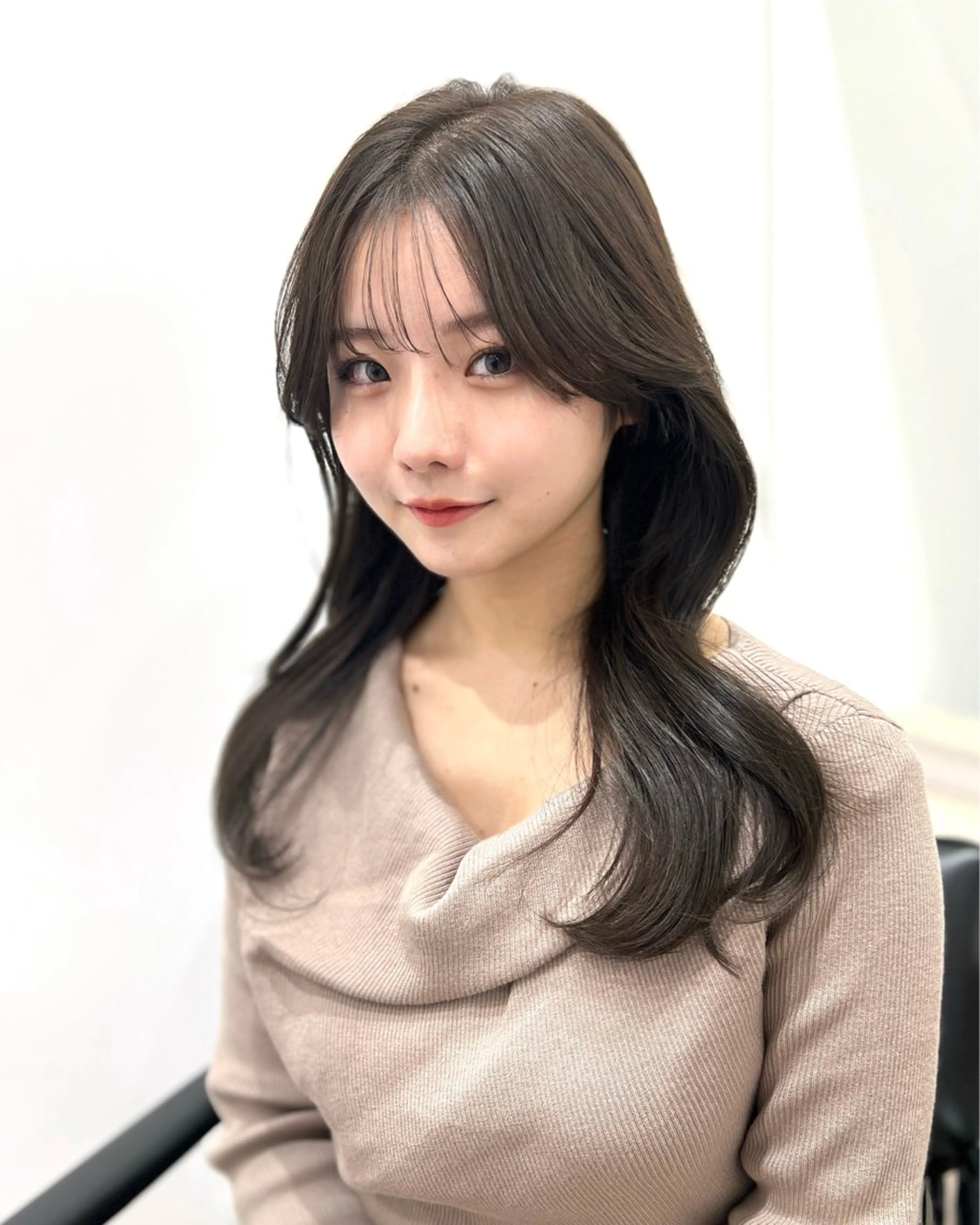 ロング カラー くびれヘア 韓国風ヘア レイヤーカット カット ヘアカラー トリートメント 顔まわり職人🇰🇷 韓国ヘア/KAITOのヘアスタイル