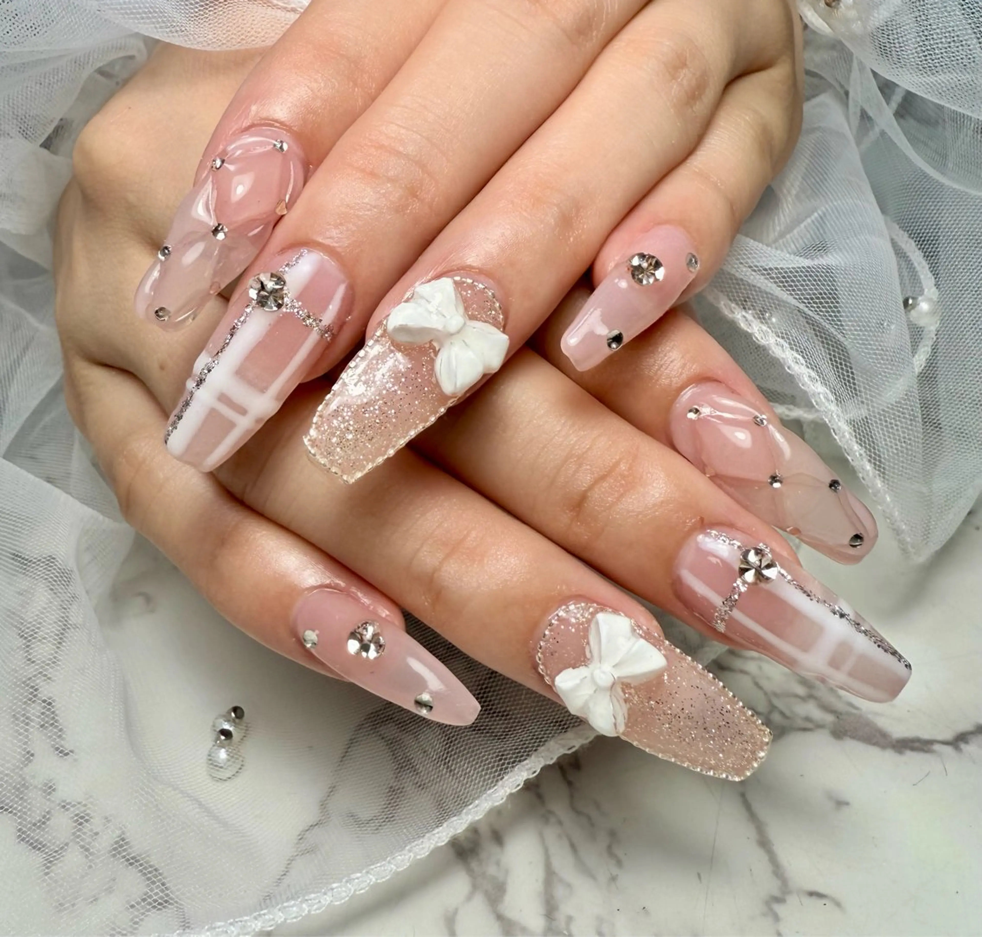 ネイル アートネイル フレンチネイル ガラスフレンチ 氷ネイル・うるうるネイル キラキラネイル Mai’s nailのネイルデザイン