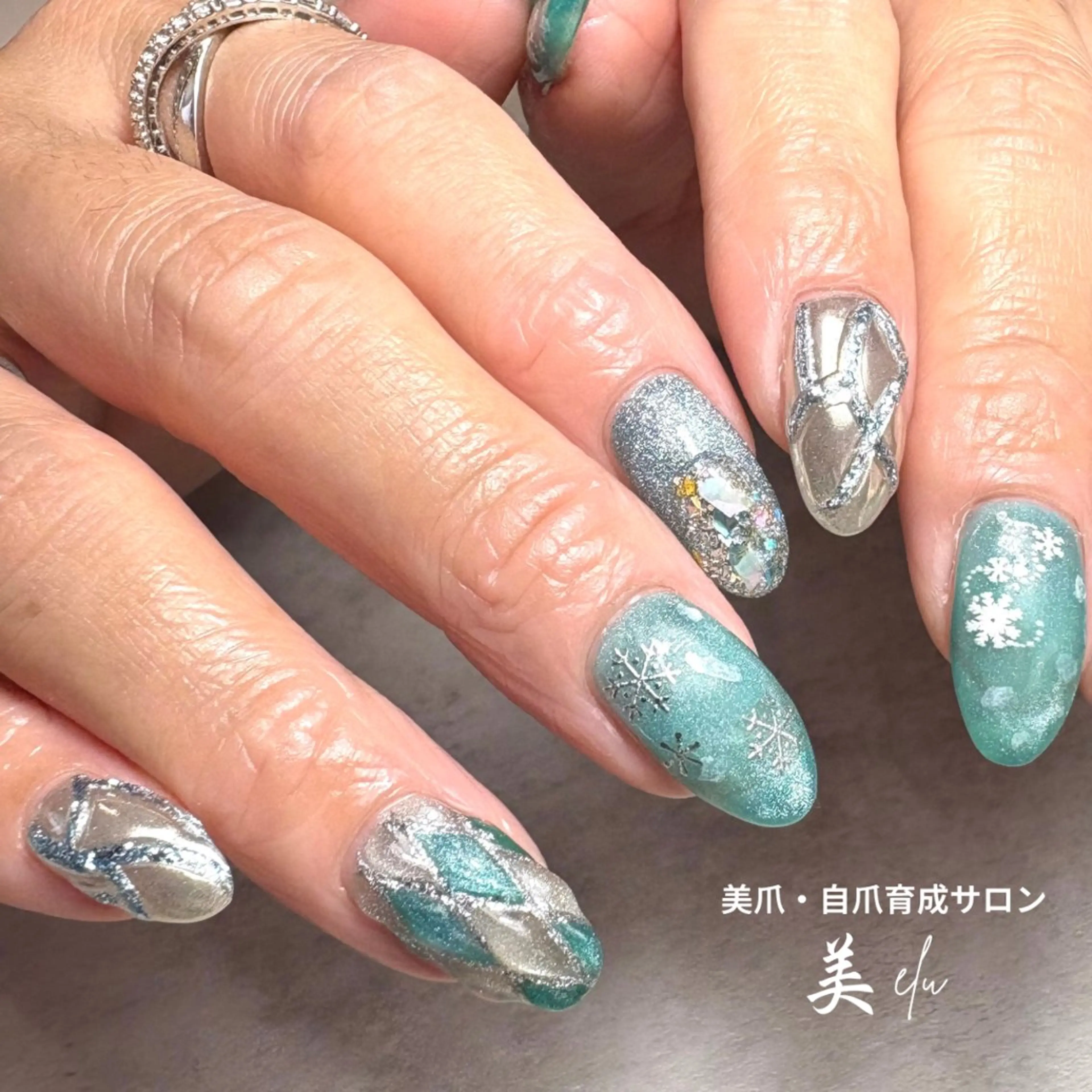 ネイル ジェルネイル 冬ネイル ハンドネイル 美爪・自爪育成サロン 美elu(ビエル)のネイルデザイン