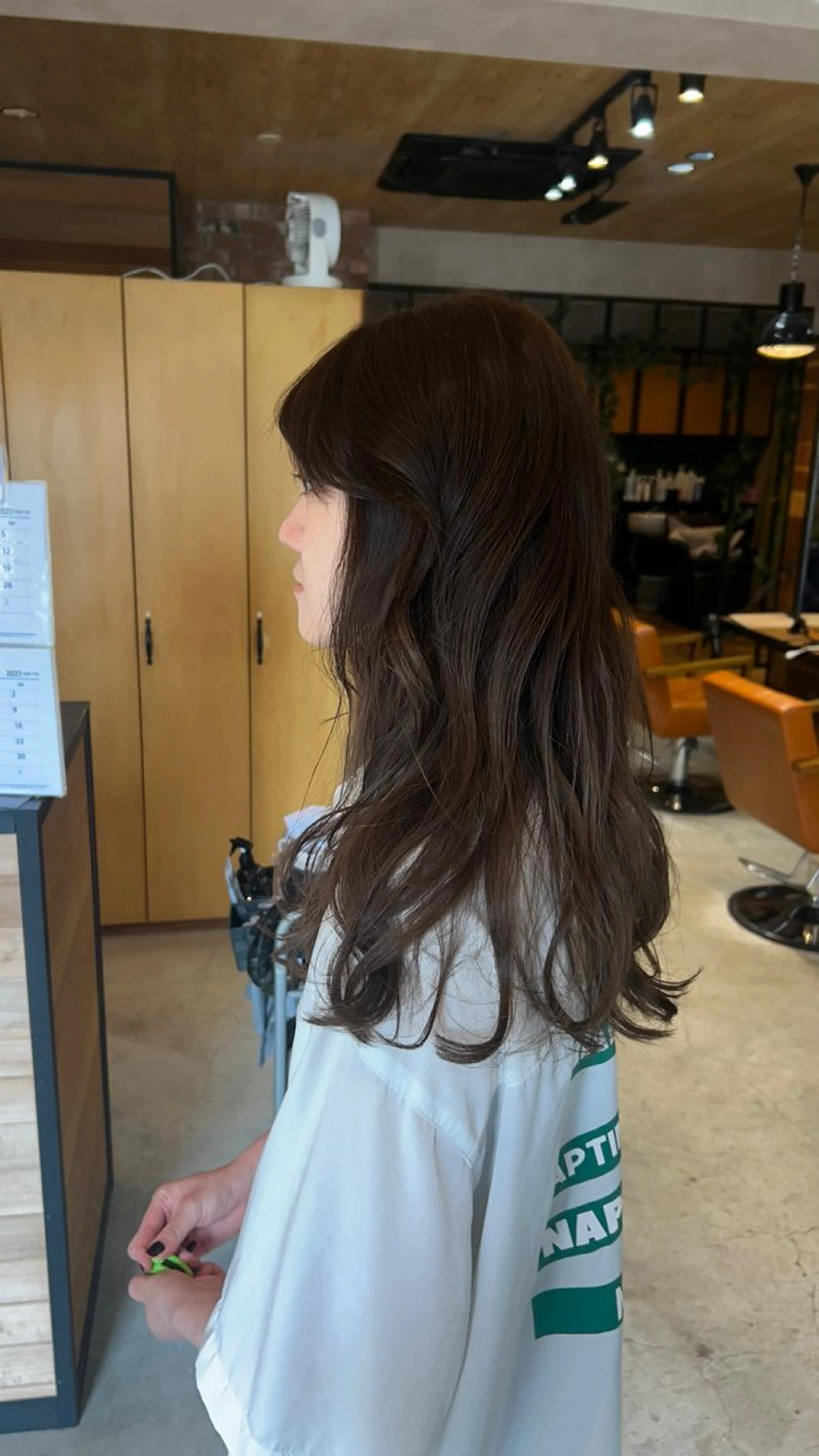 カラー ブリーチ 中野 こころのヘアスタイル
