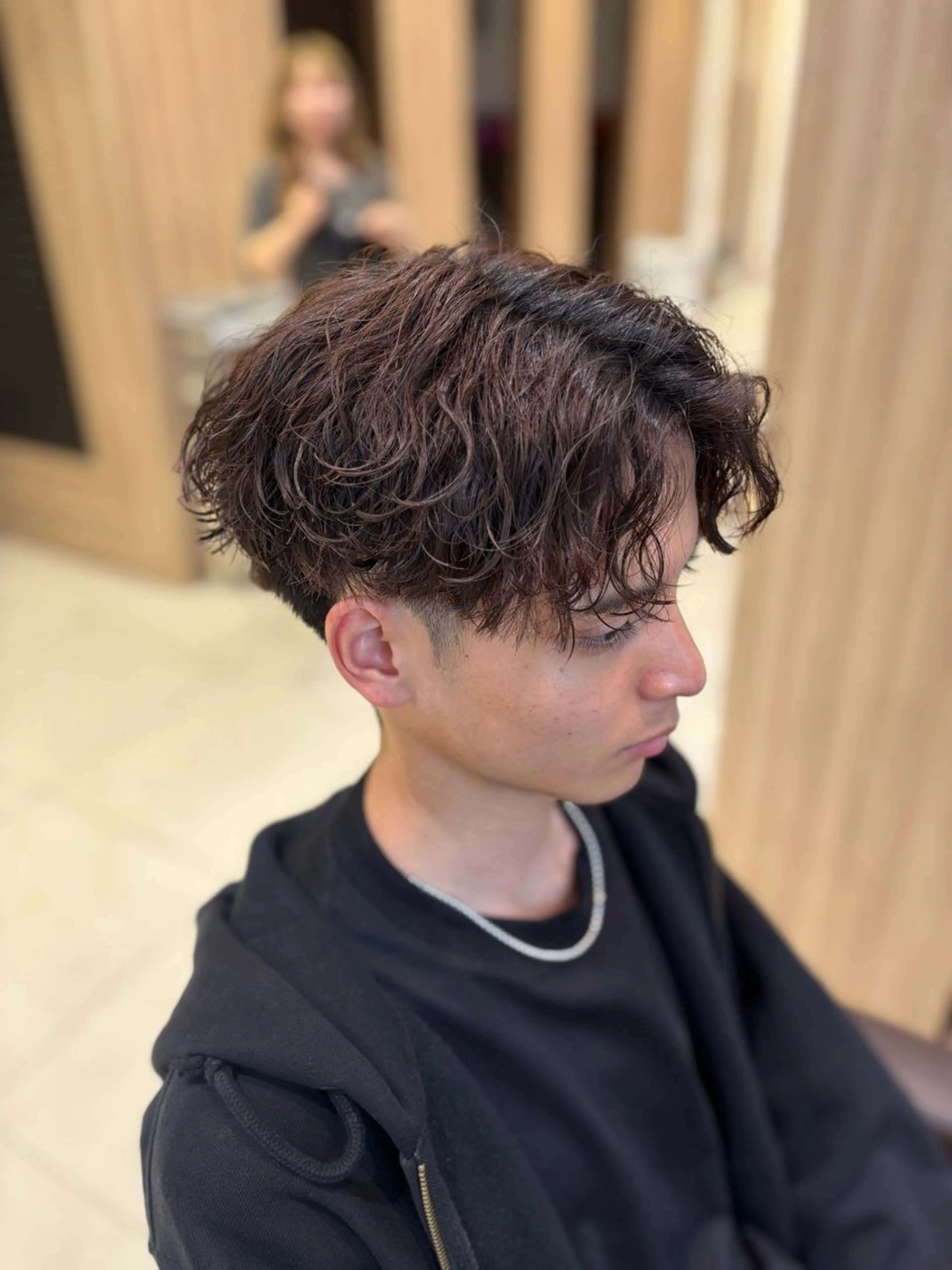 パーマ メンズ メンズパーマ 波巻きパーマ スパイラルパーマ カット パーマ ブリーチ/パーマ 縮毛/レイヤーaoiのヘアスタイル