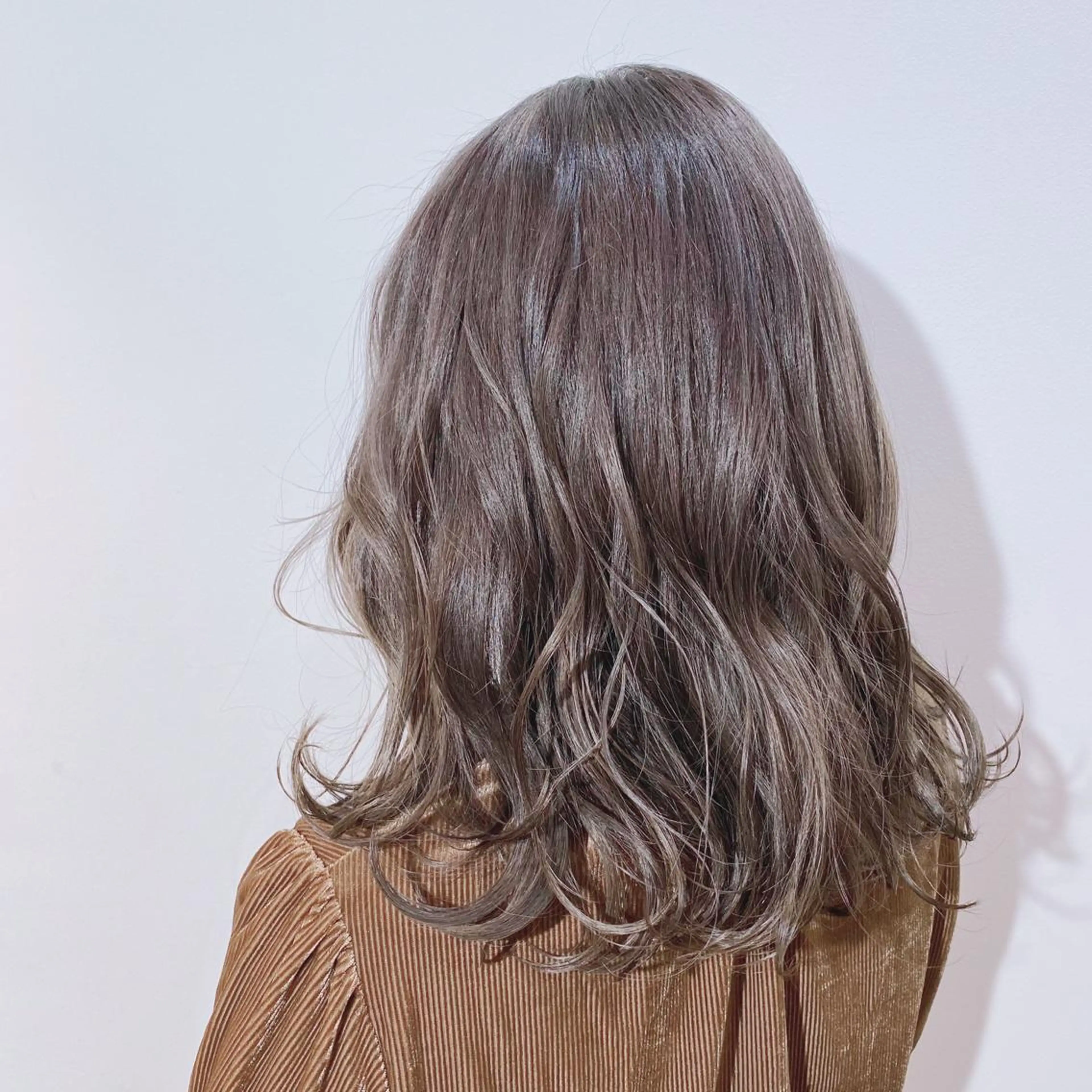 セミロング カラー 新宿/韓国風レイヤー 髪質改善/渋谷直樹のヘアスタイル