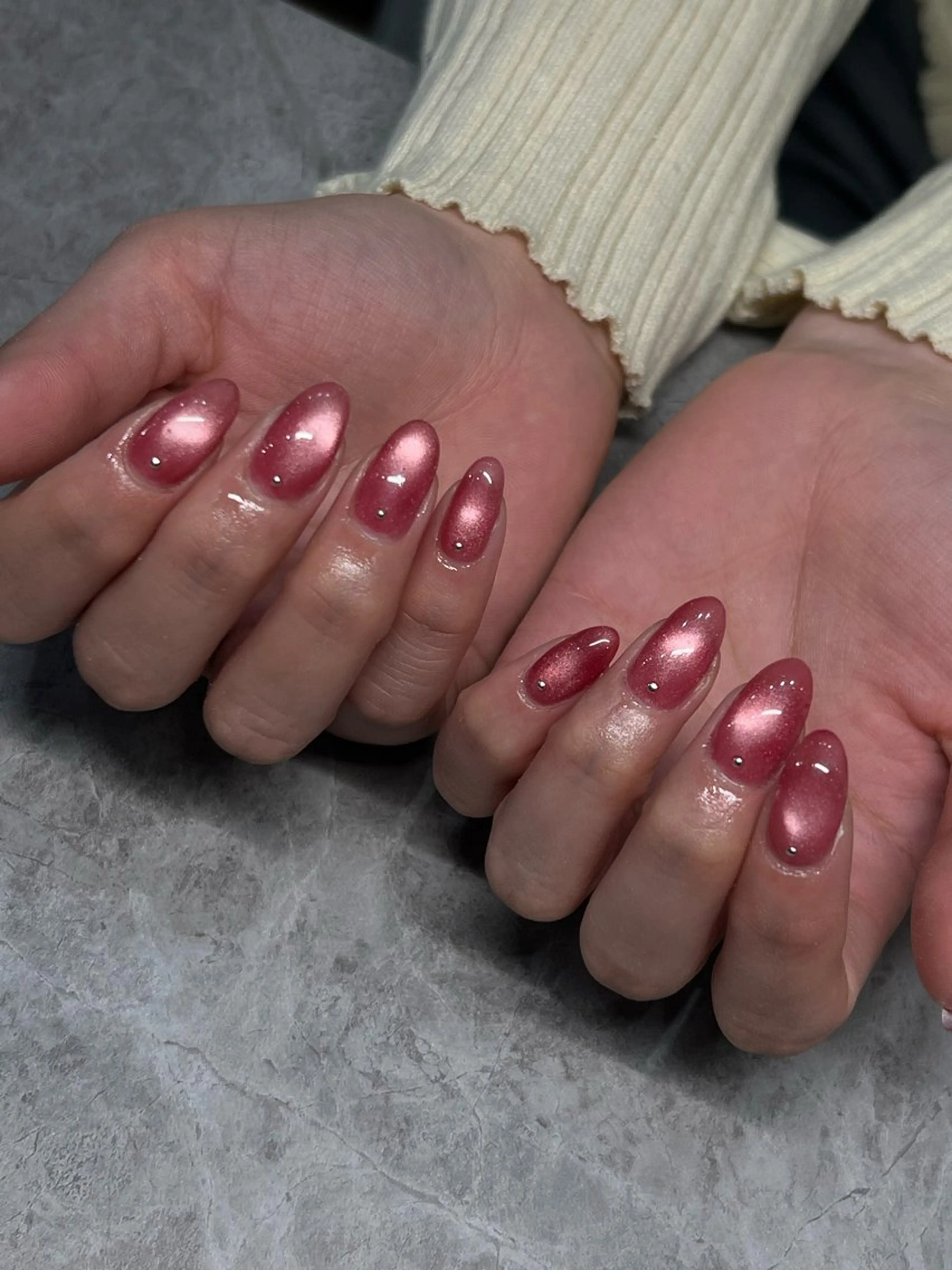 ネイル ビー玉ネイル ハンドネイル ハンドケア IROHA NAIL 聖奈のネイルデザイン