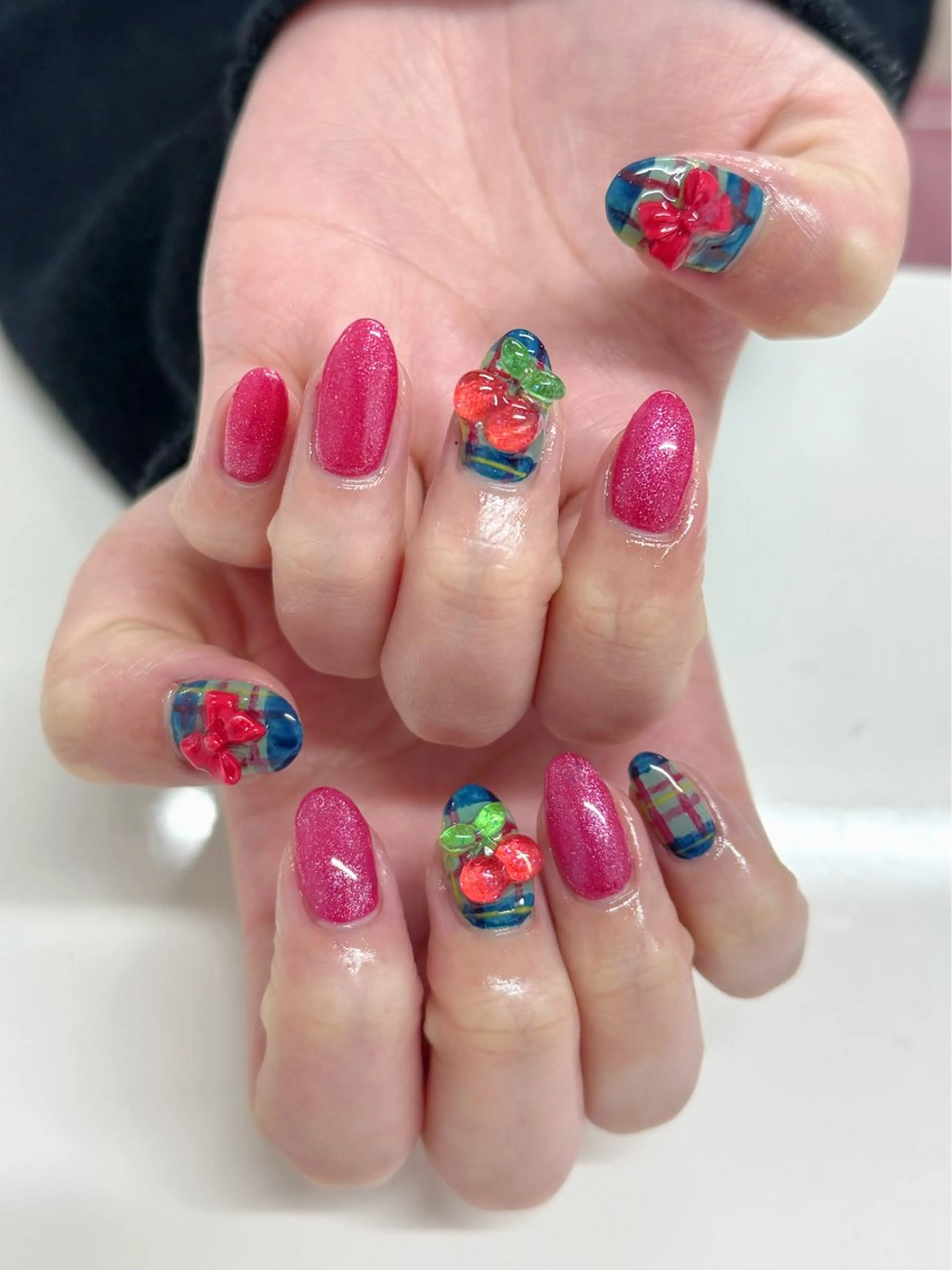 ネイル 持ち込み ハンドネイル 武藤 千裕のエステ・リラクイメージ