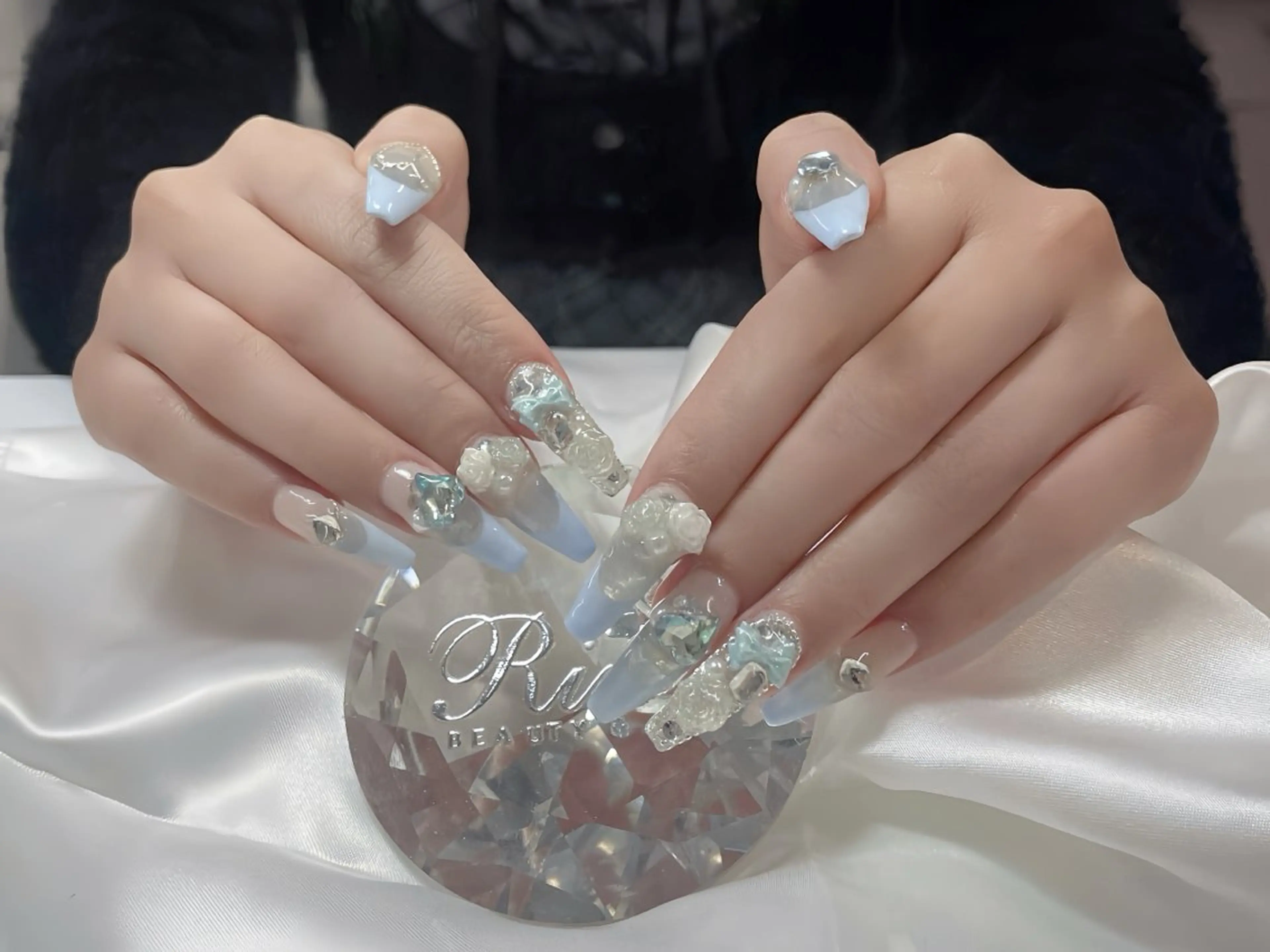ネイル アートネイル ロングネイル ニュアンスネイル スカルプネイル ネイルチップ ハンドネイル Rin Nail 新大久保店のネイルデザイン