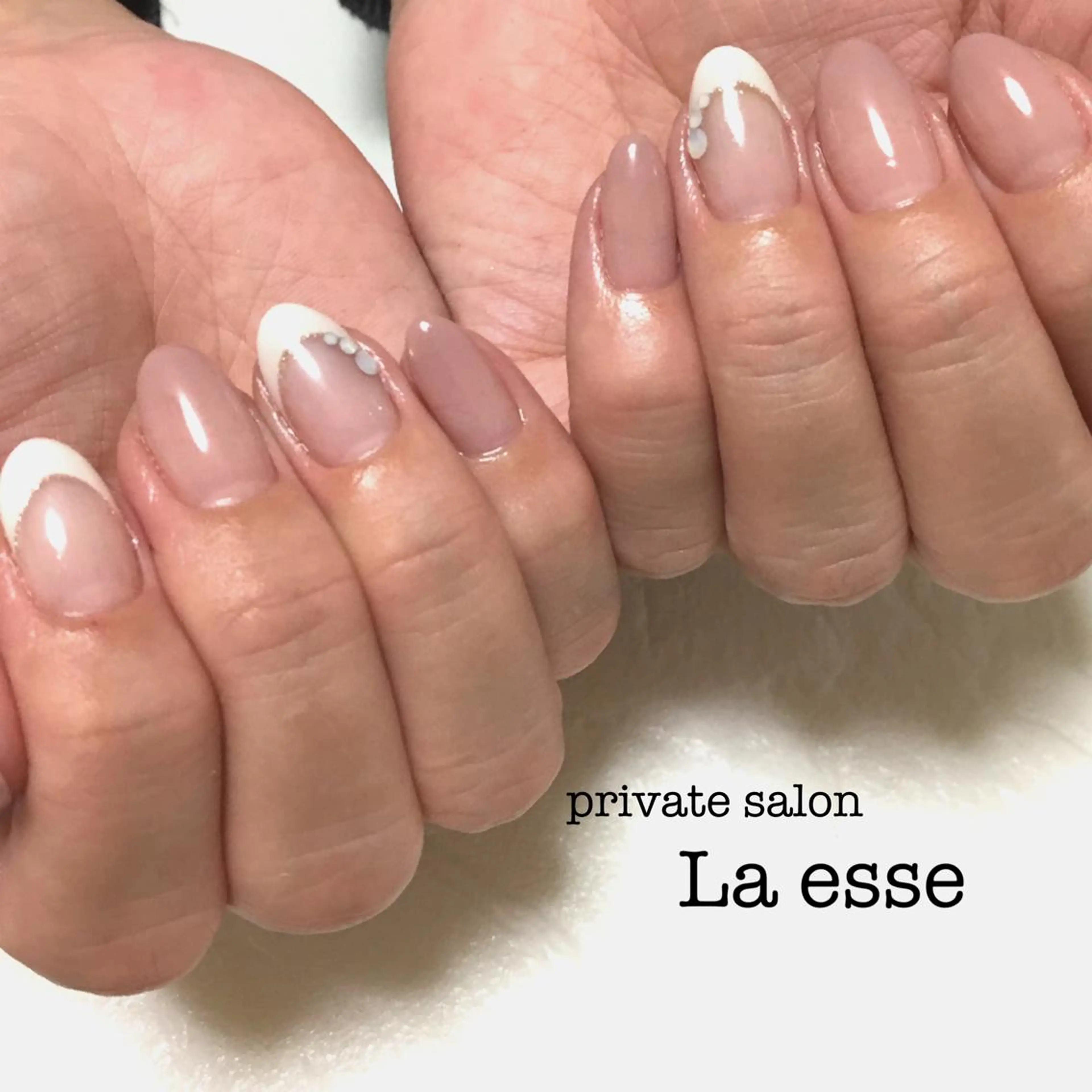 ミディアム ネイル プライベートサロン La esseのネイルデザイン