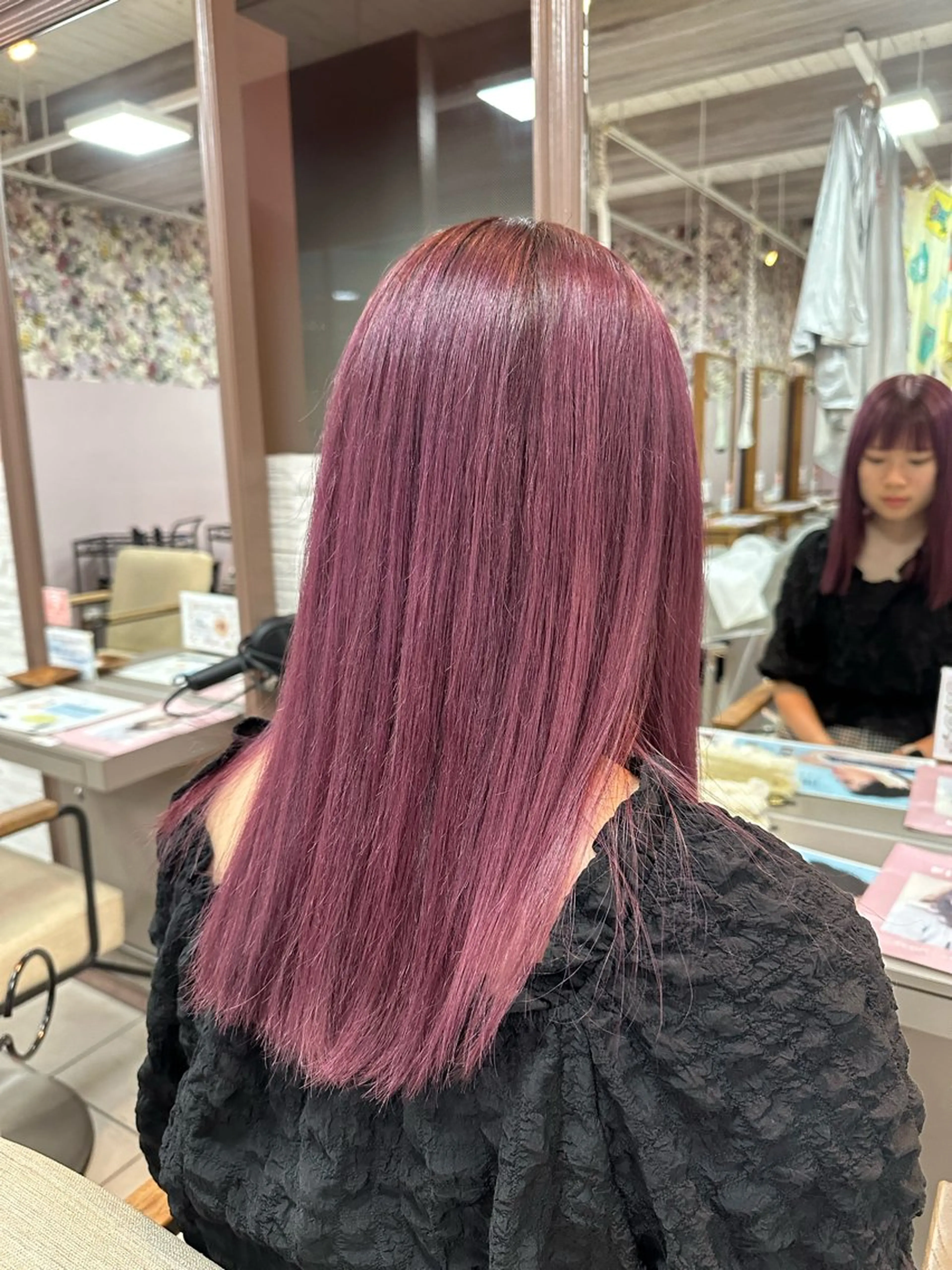 ミディアム カット ヘアカラー トリートメント Yushin /髪質改善/縮毛矯正のヘアスタイル