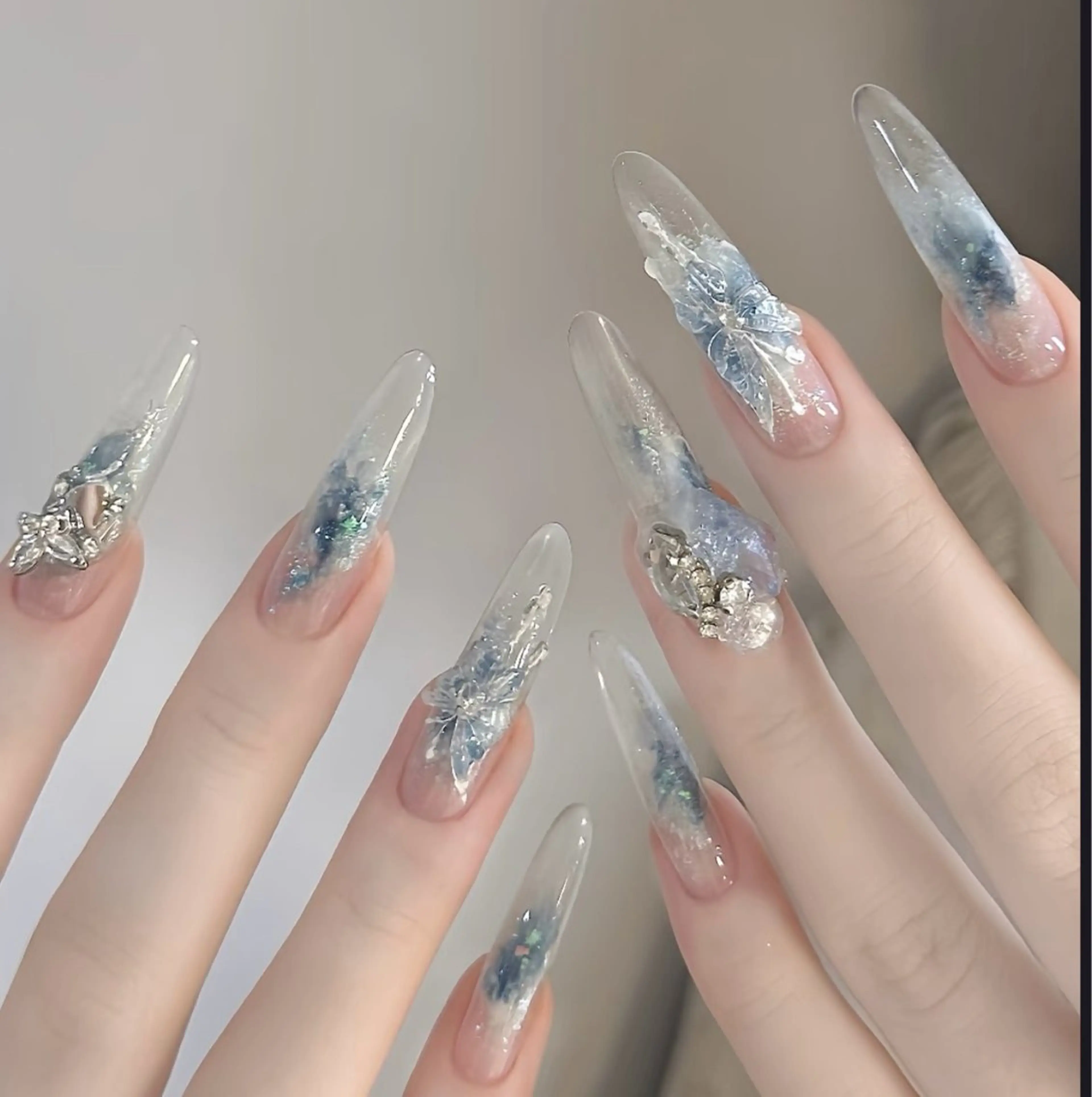 ネイル ハンドネイル Luvia Ginzaのネイルデザイン