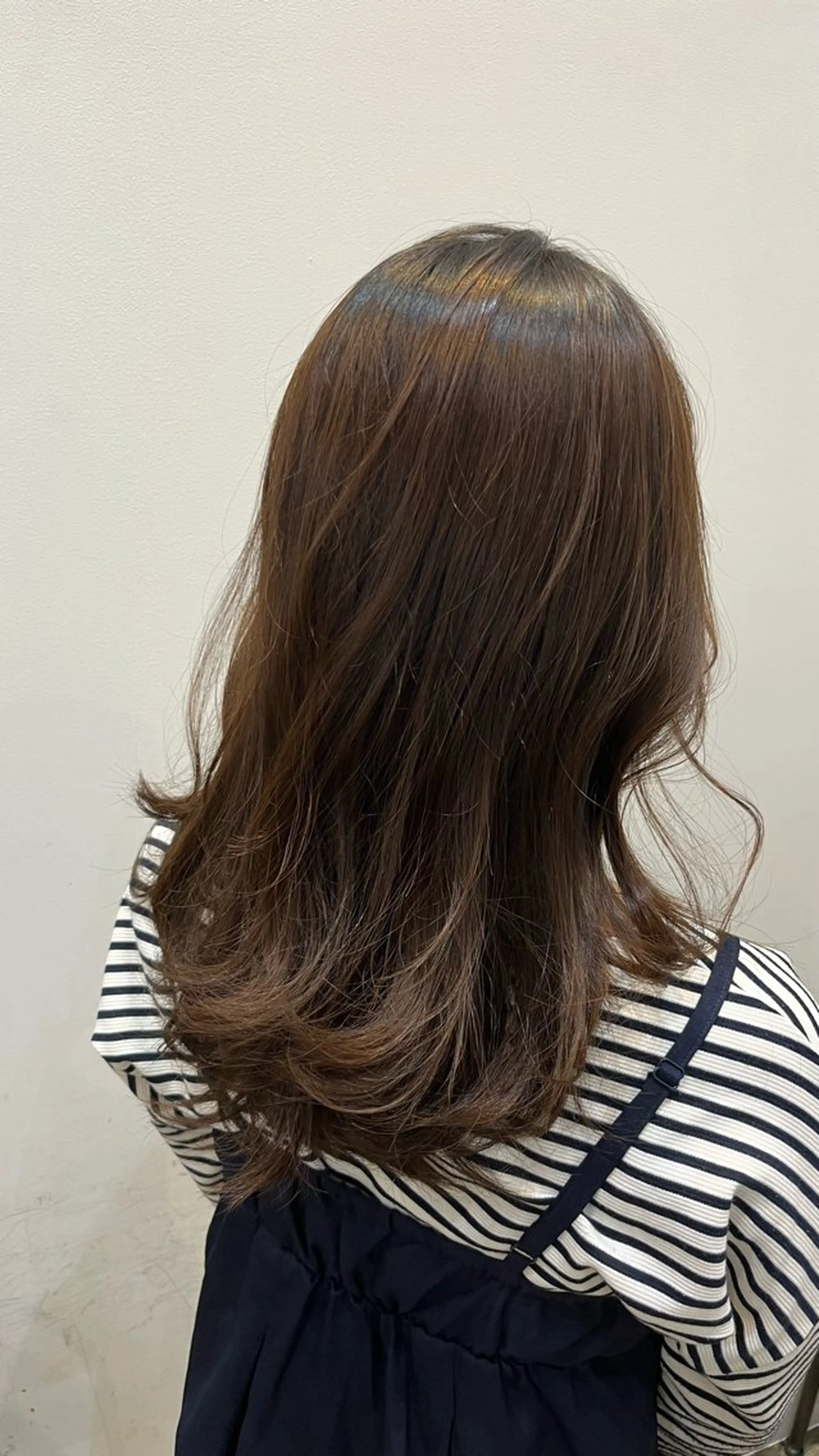 ロング 岡野 豪のヘアスタイル