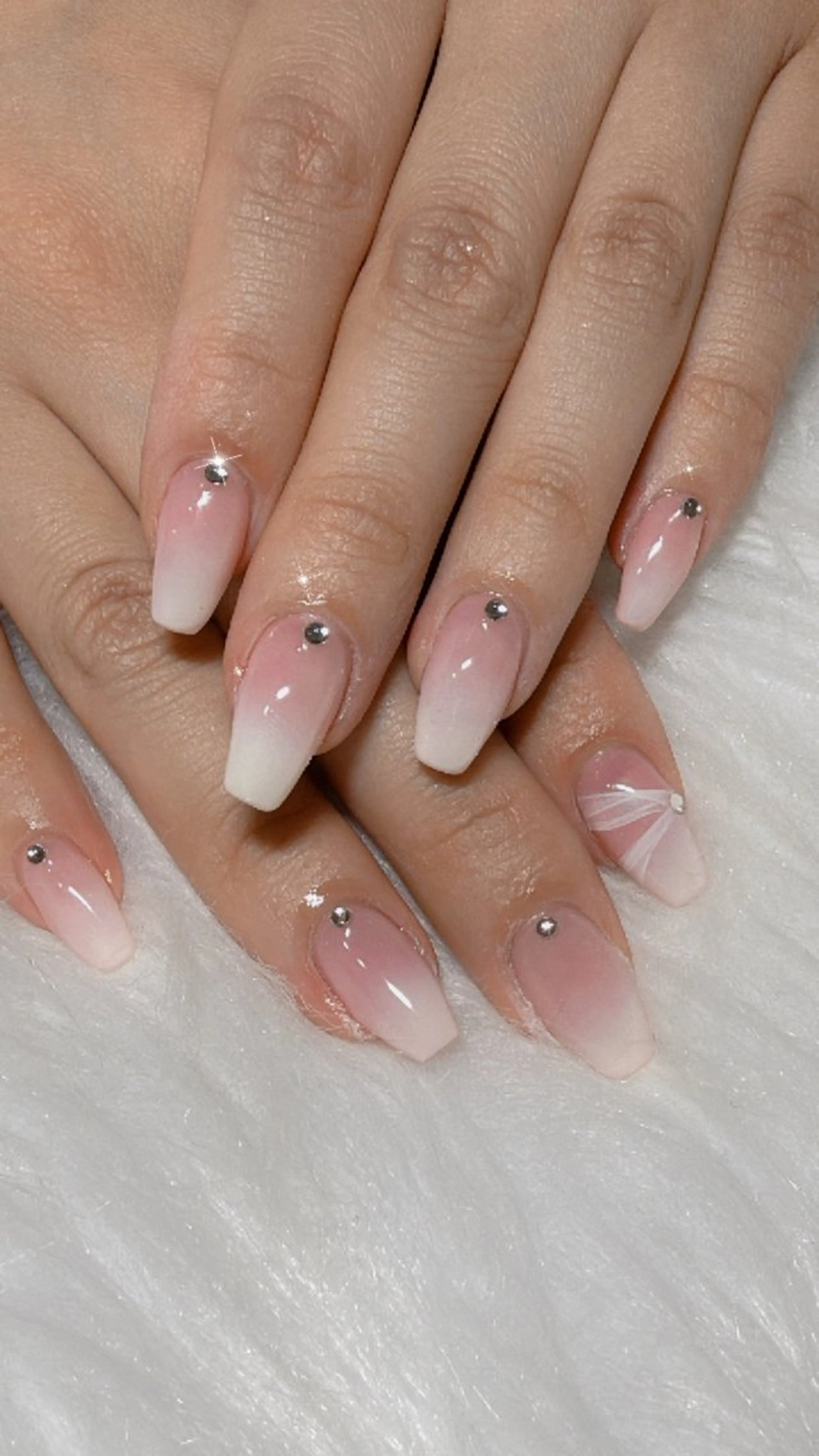 ネイル belle nail 1552のネイルデザイン