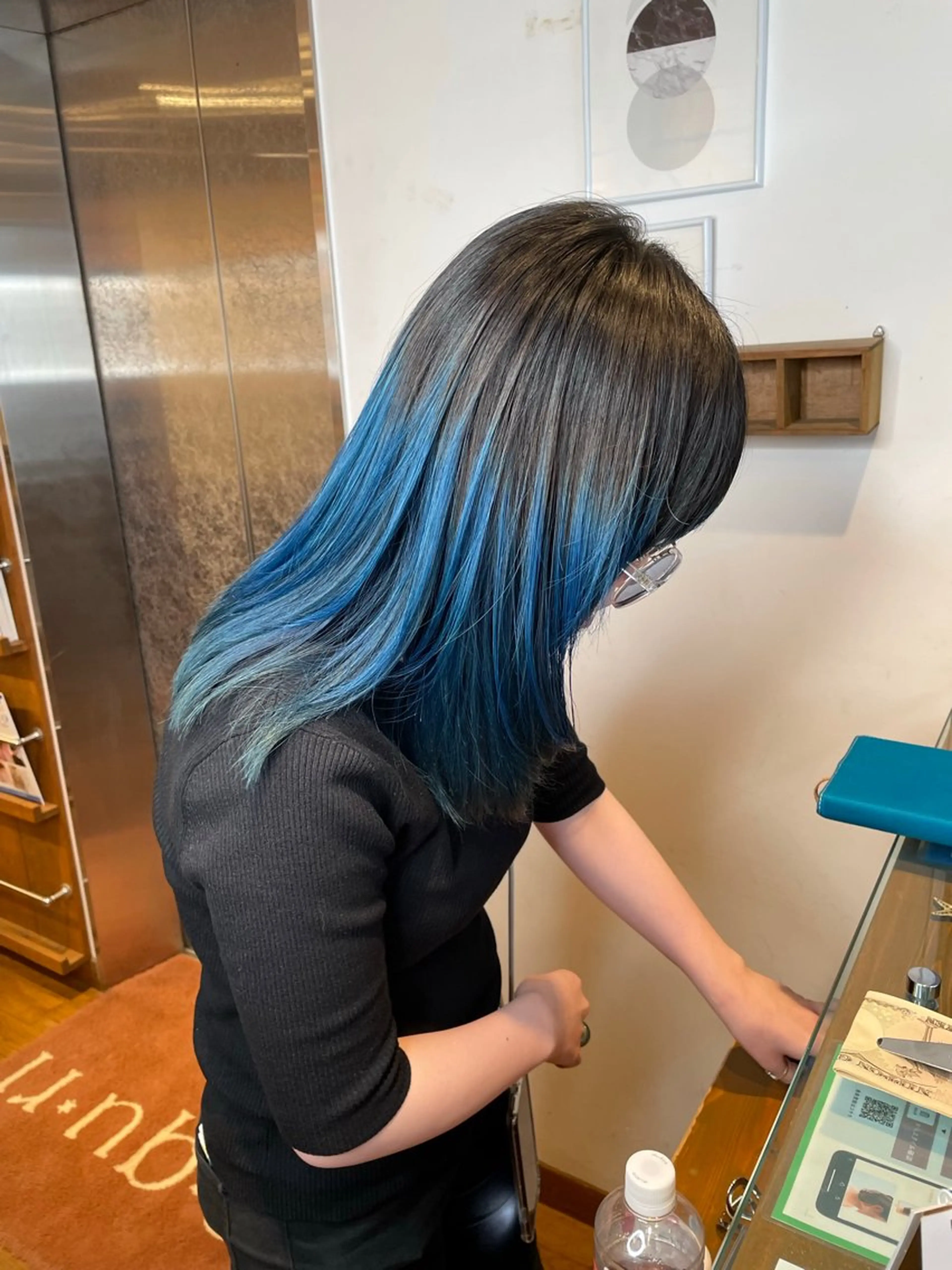 セミロング カラー エクリ麻布十番店所属・髪質改善/ 縮毛矯正/相原聡のヘアスタイル