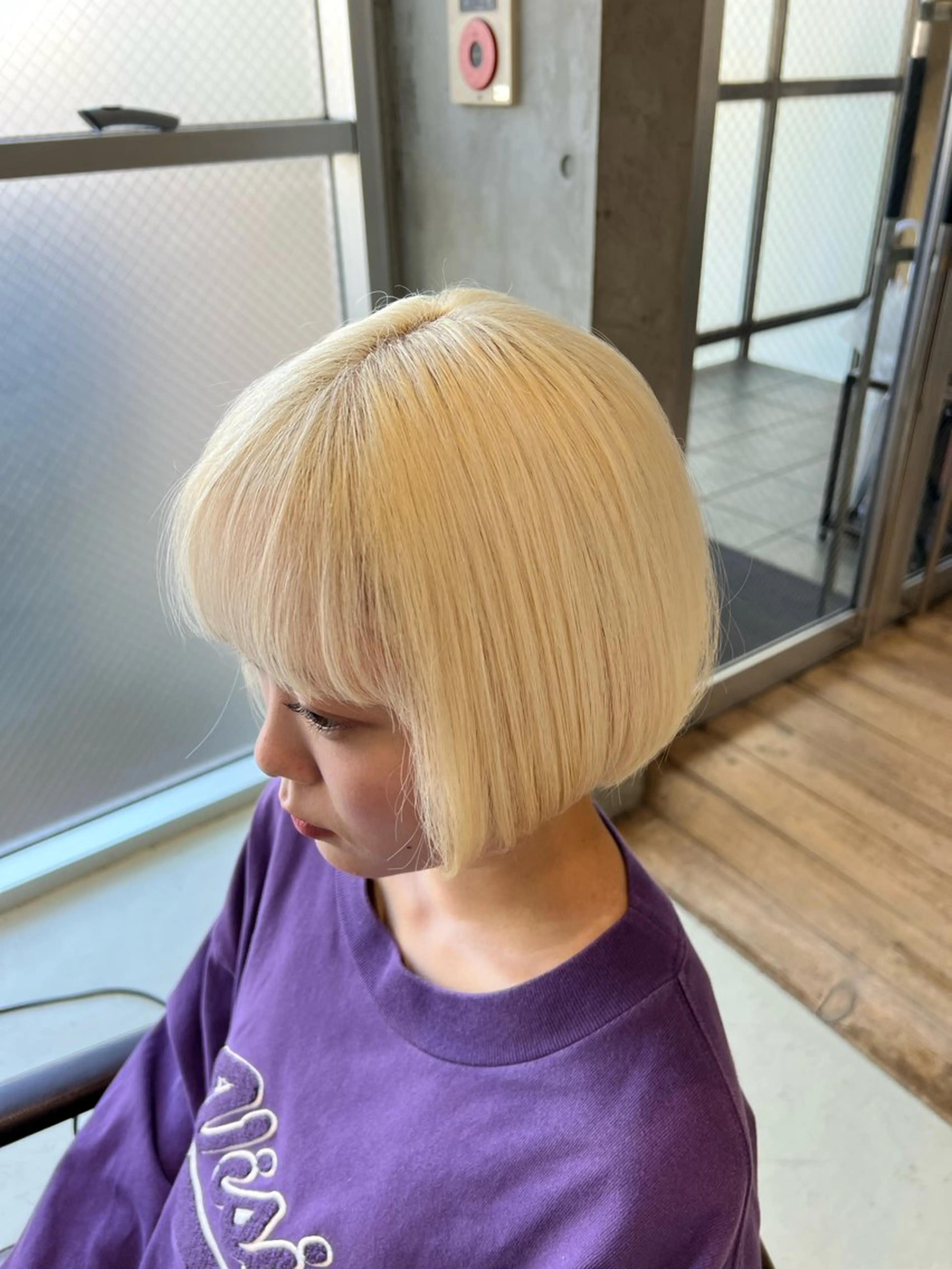 カラー ブリーチ 抜きっぱなしブロンド カット ヘアカラー トリートメント 【fifth】渡部 永遠のヘアスタイル